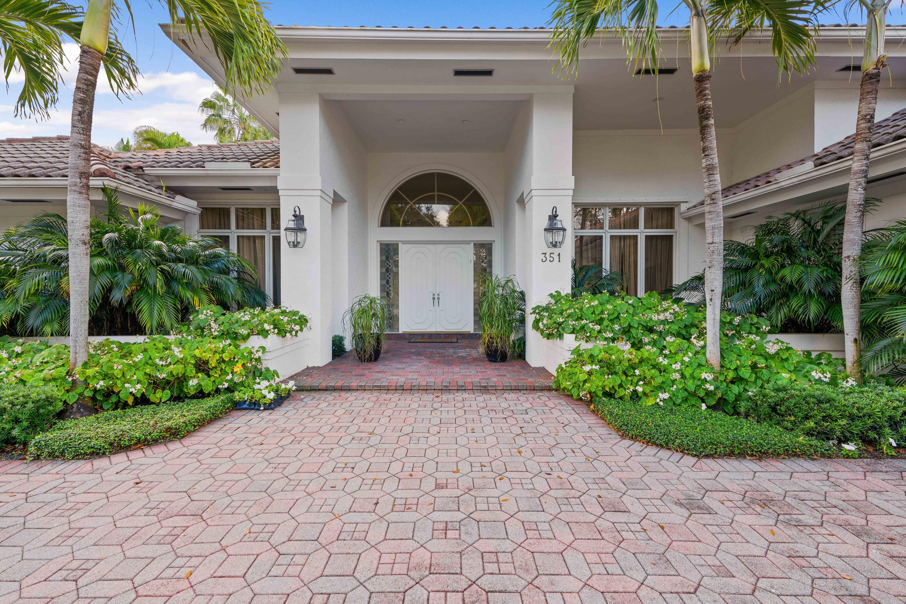 ADMIRALS COVE - Residential Lease