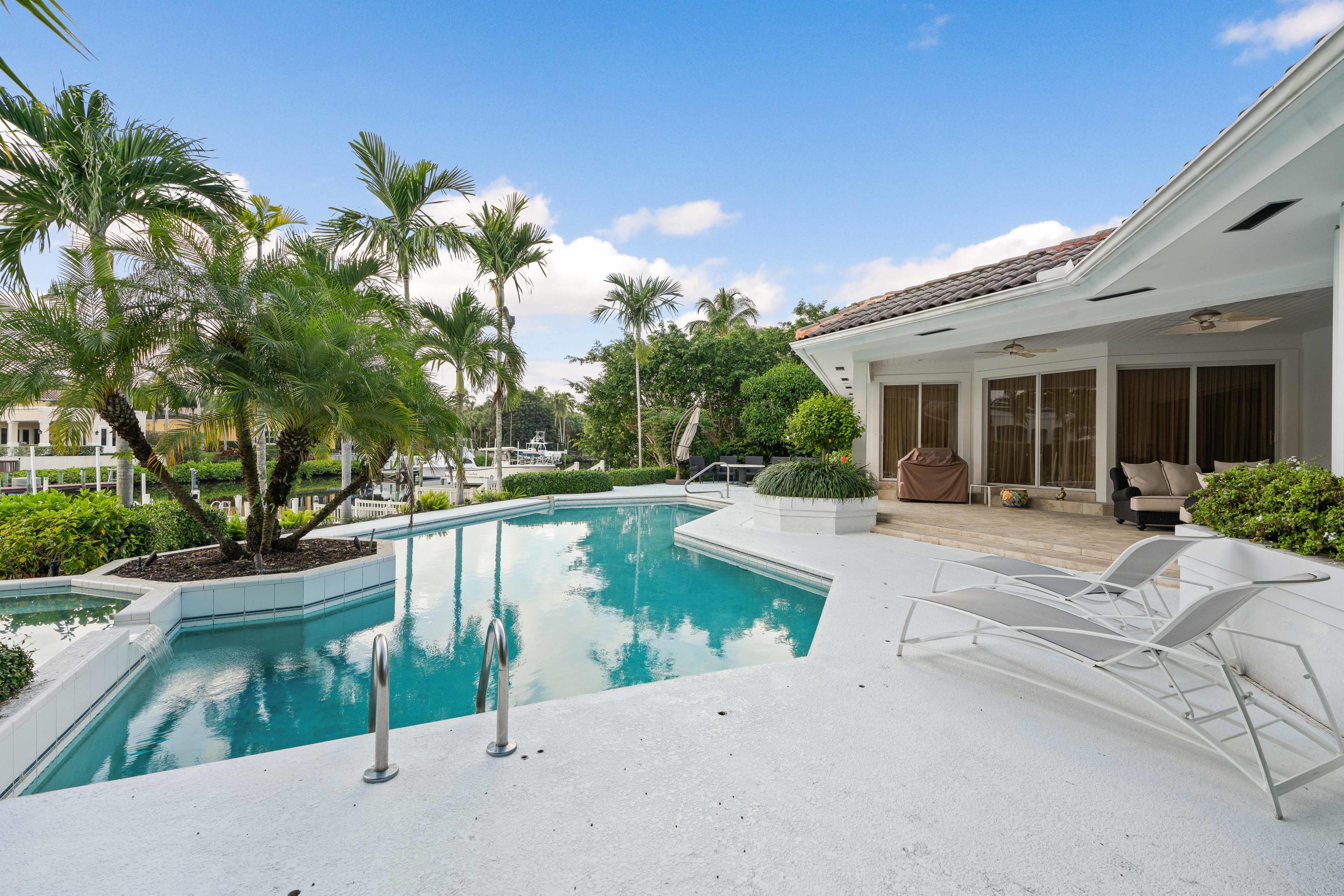 ADMIRALS COVE - Residential Lease