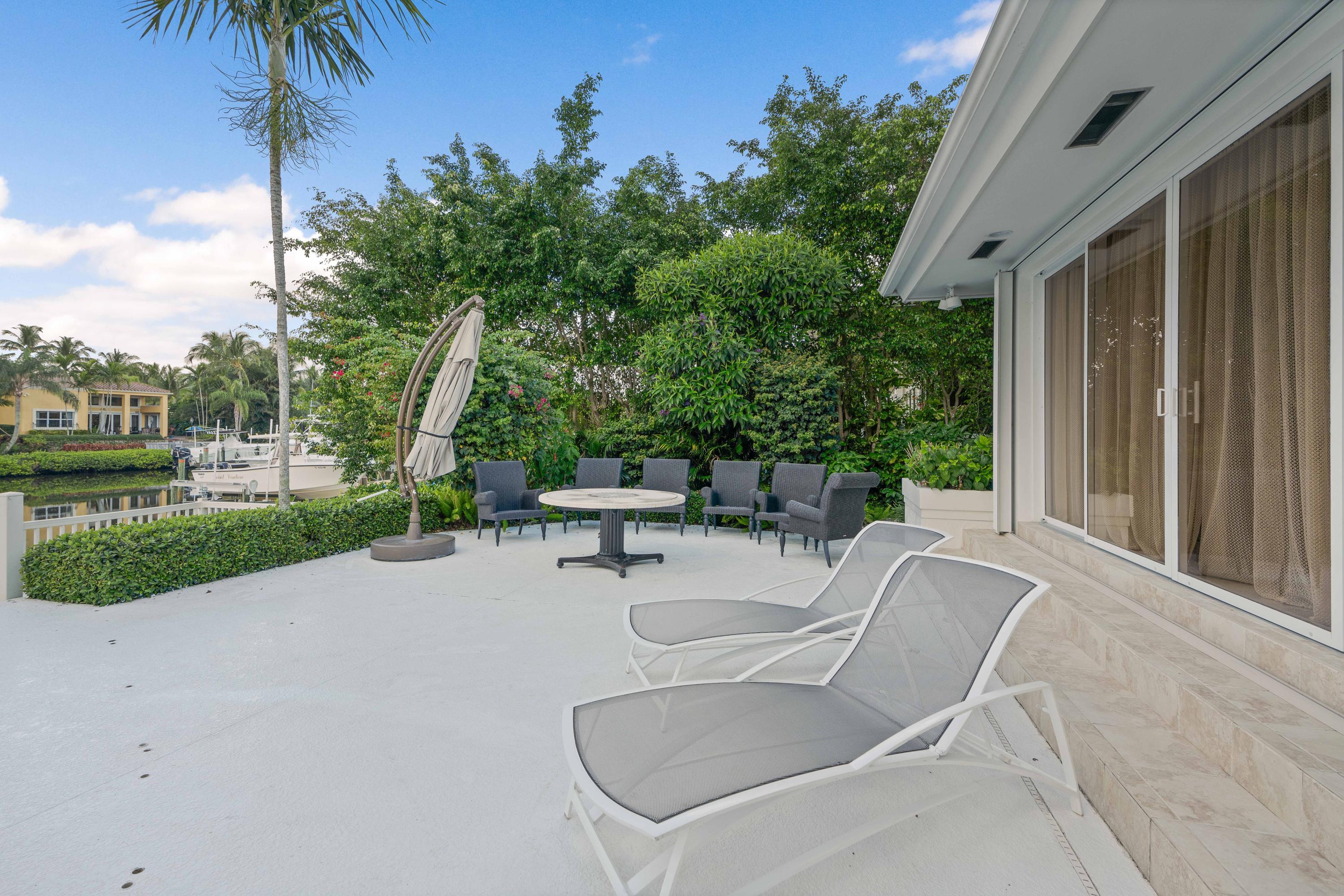 ADMIRALS COVE - Residential Lease