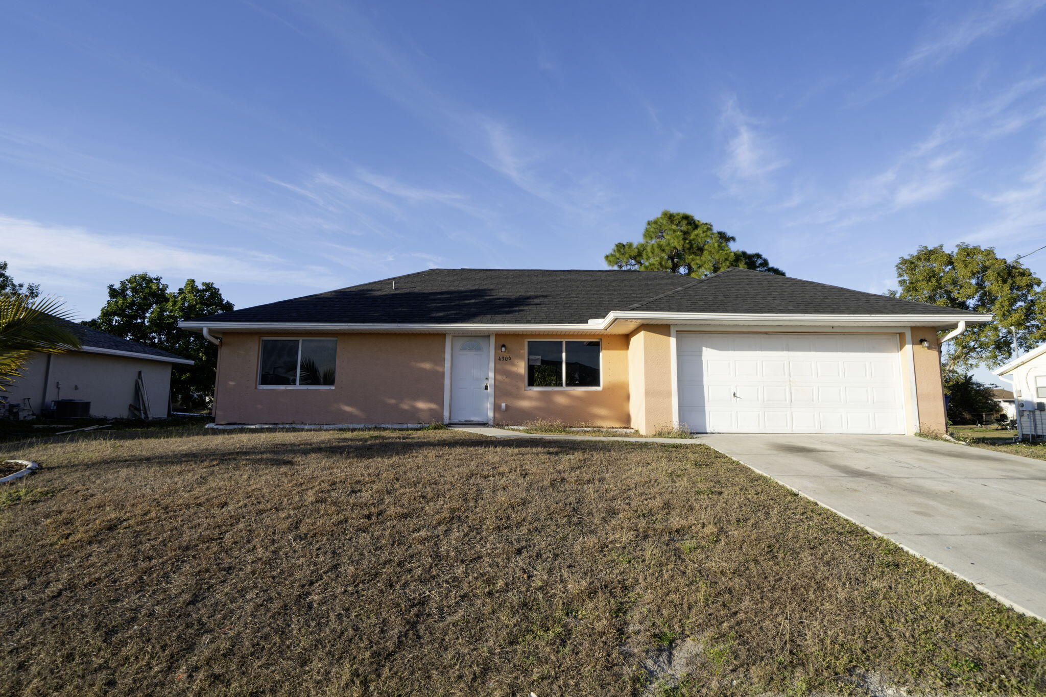 LEHUGH ACRES - Residential
