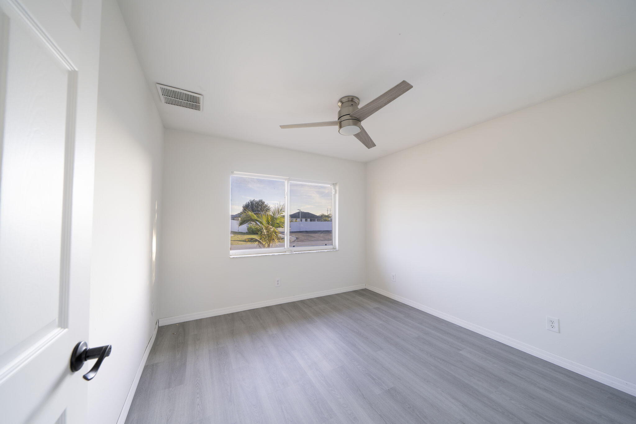 LEHUGH ACRES - Residential