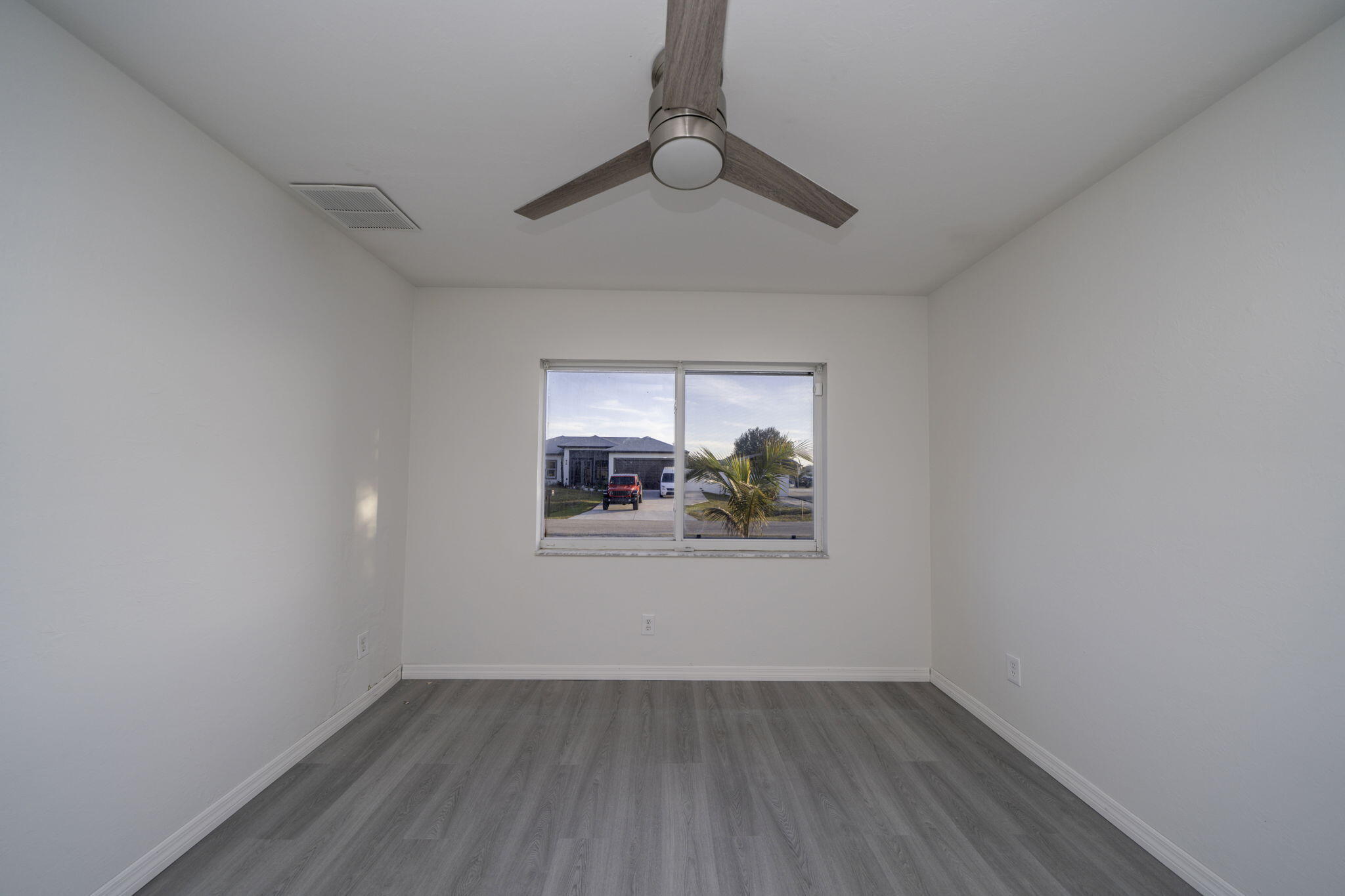 LEHUGH ACRES - Residential