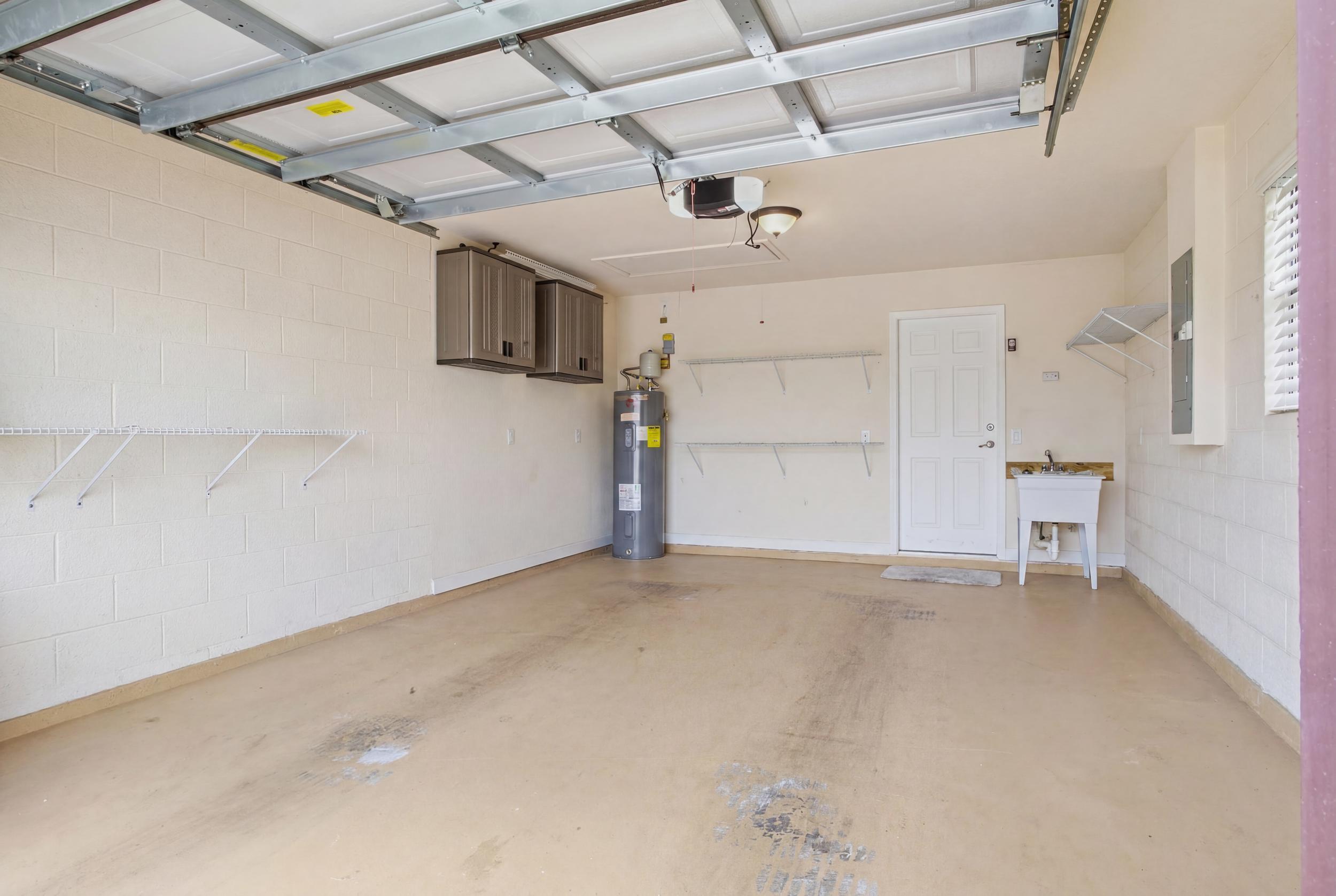 SPANISH LAKES ONE LEASEHOLD ESTATES - Residential