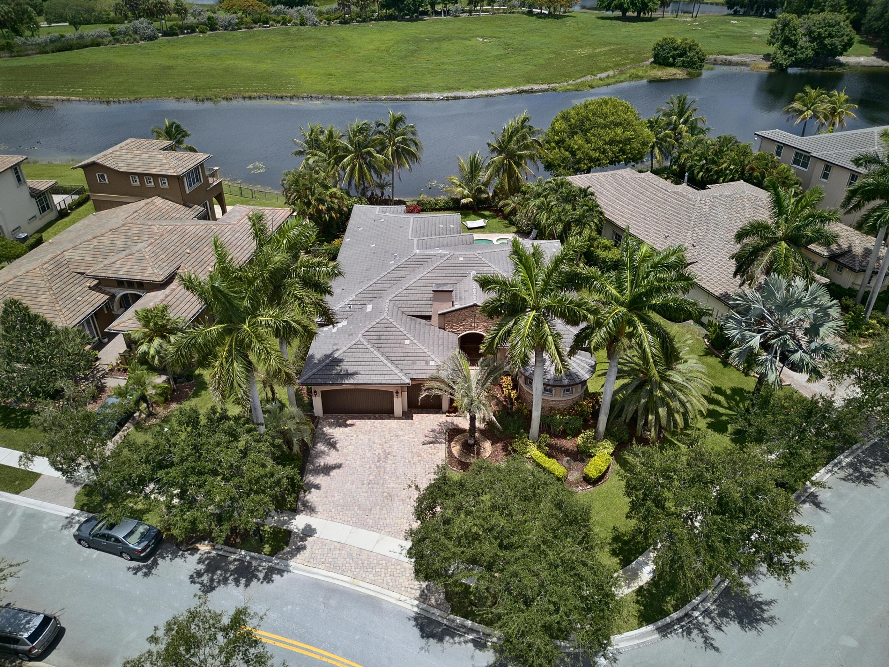 HERON BAY CENTRAL - Residential