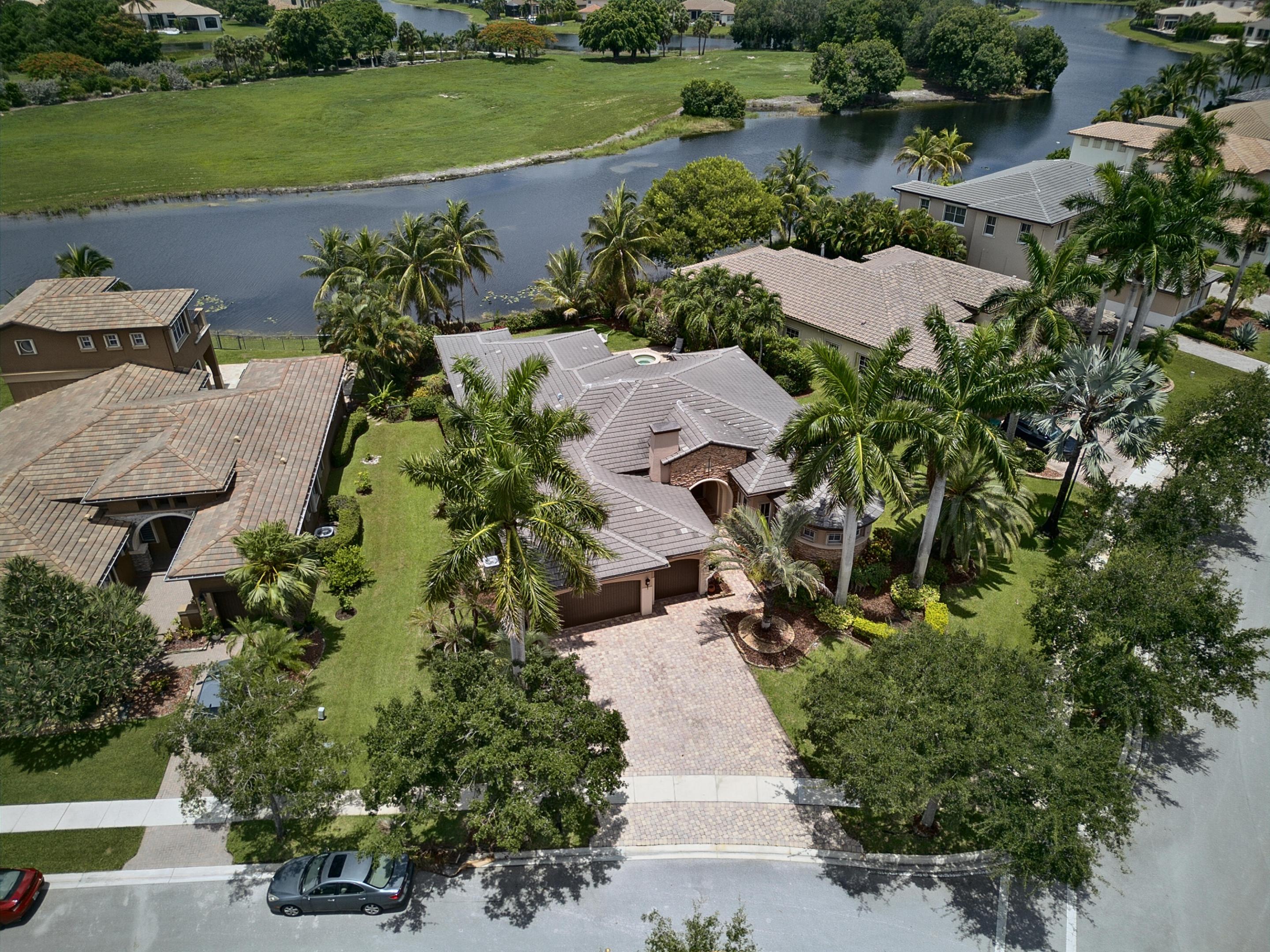 HERON BAY CENTRAL - Residential