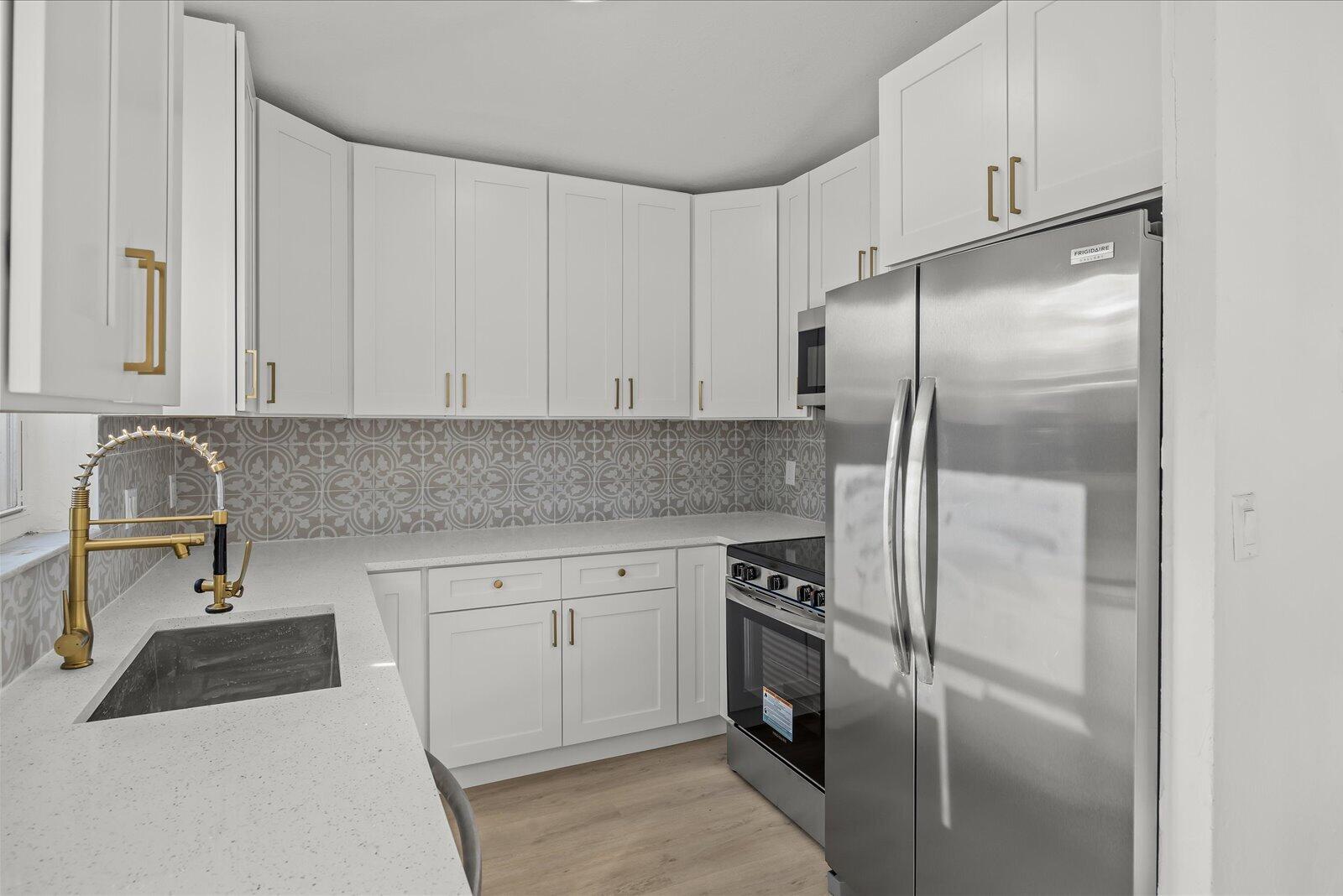 POMPANO BCH COMMUNITY - Residential