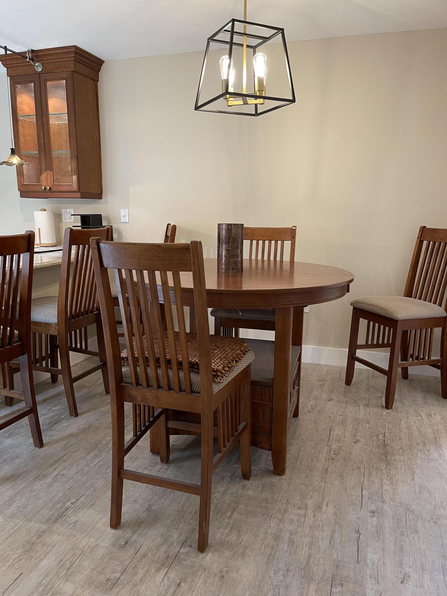 RIVER - Residential Lease