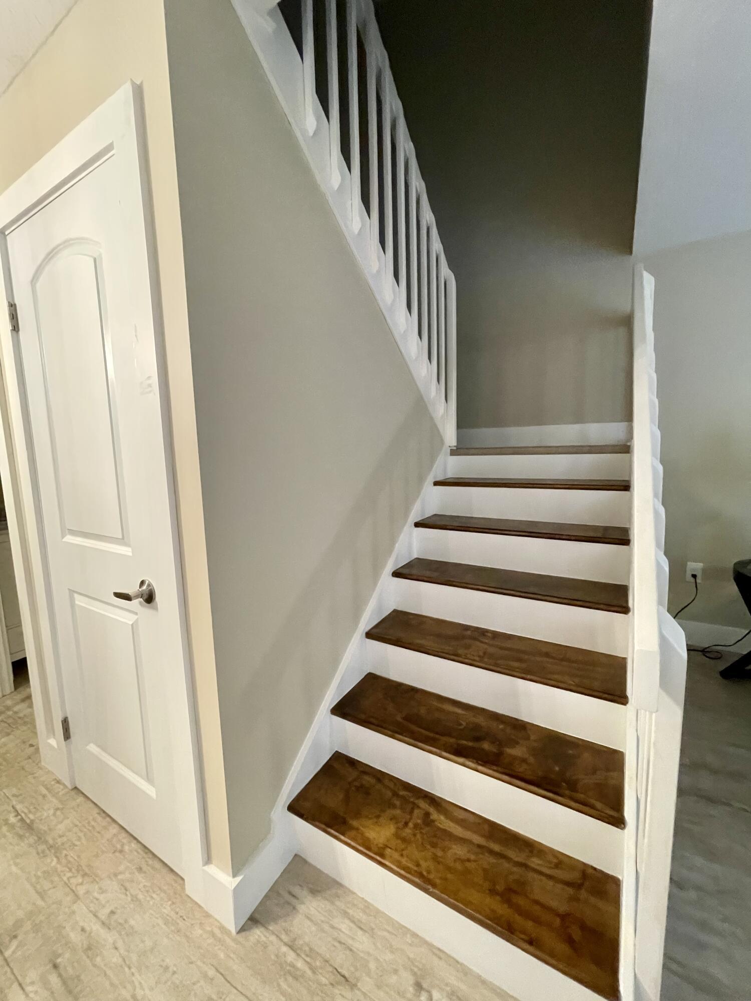 RIVER - Residential Lease