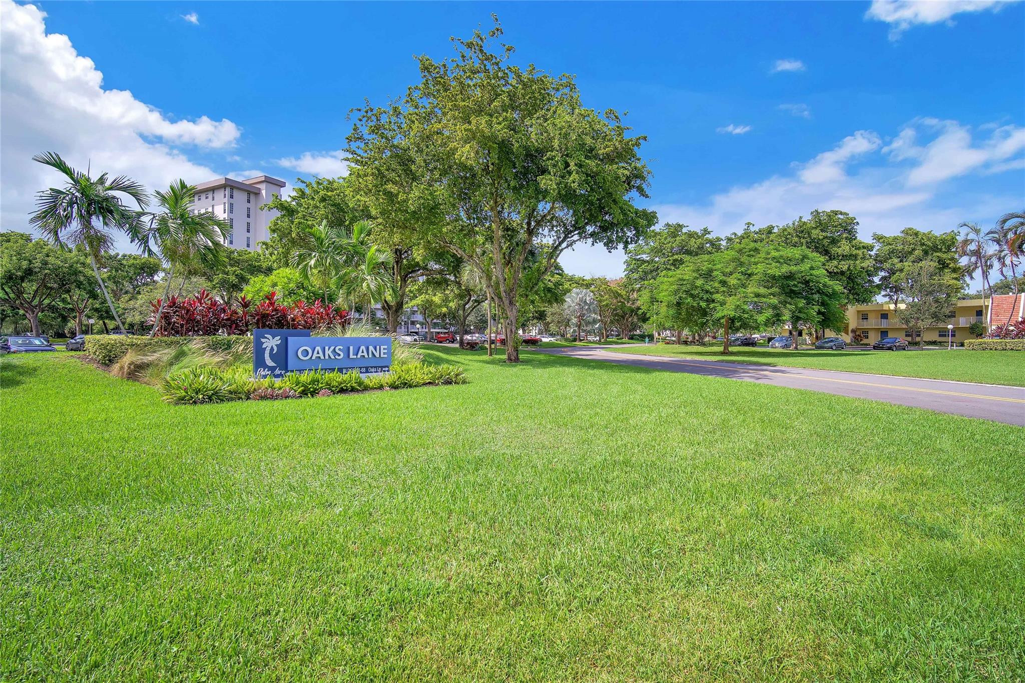 NO 1 PALM-AIRE COUNTRY CLUB - Residential