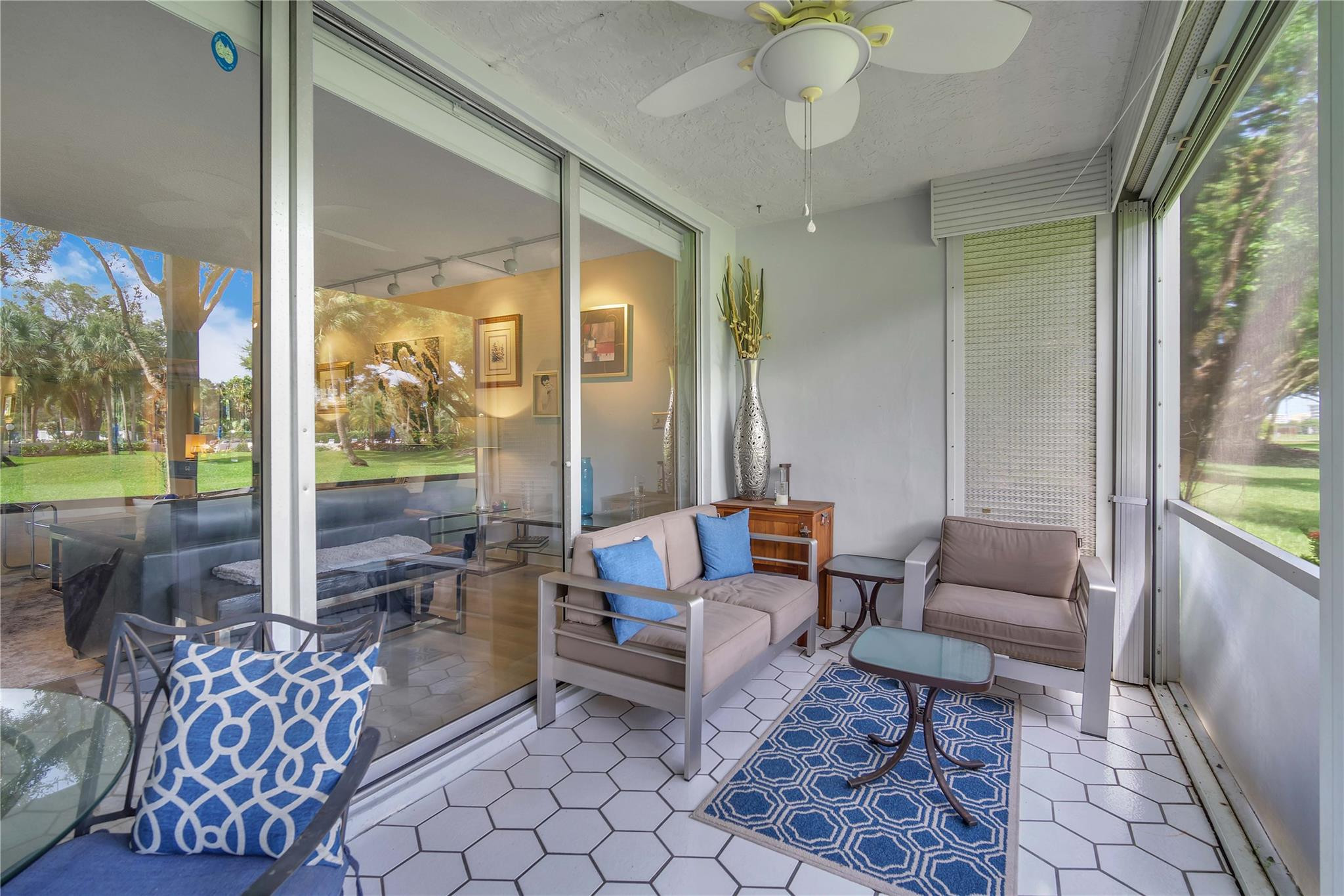 NO 1 PALM-AIRE COUNTRY CLUB - Residential