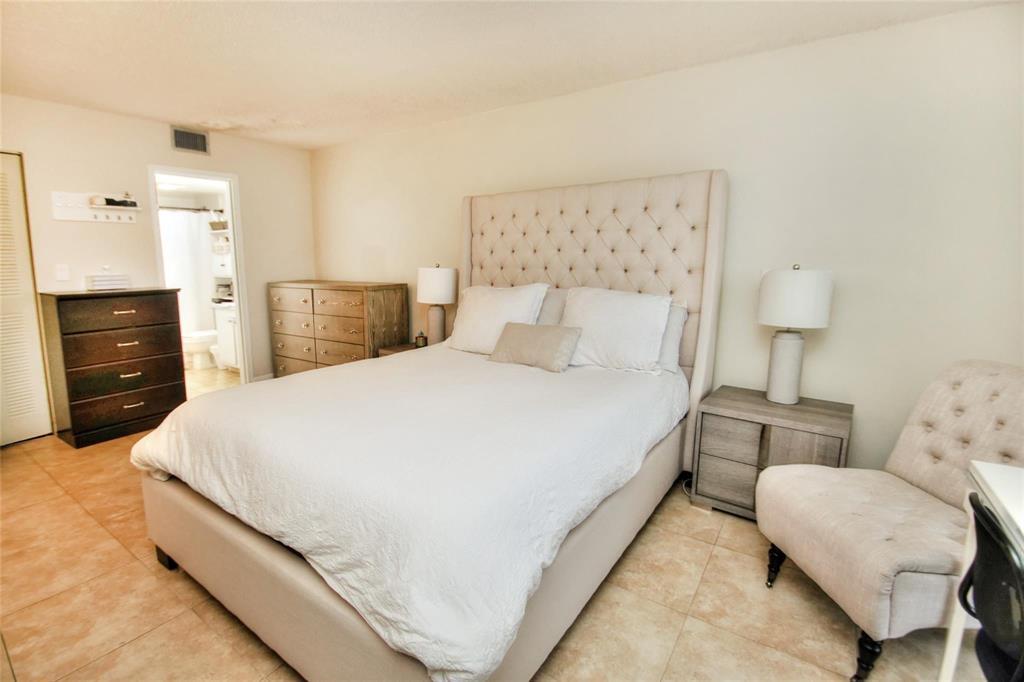 SANDS POINT CONDOMINIUM V - Residential