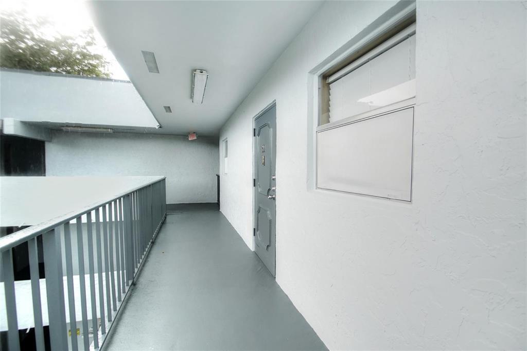 SANDS POINT CONDOMINIUM V - Residential