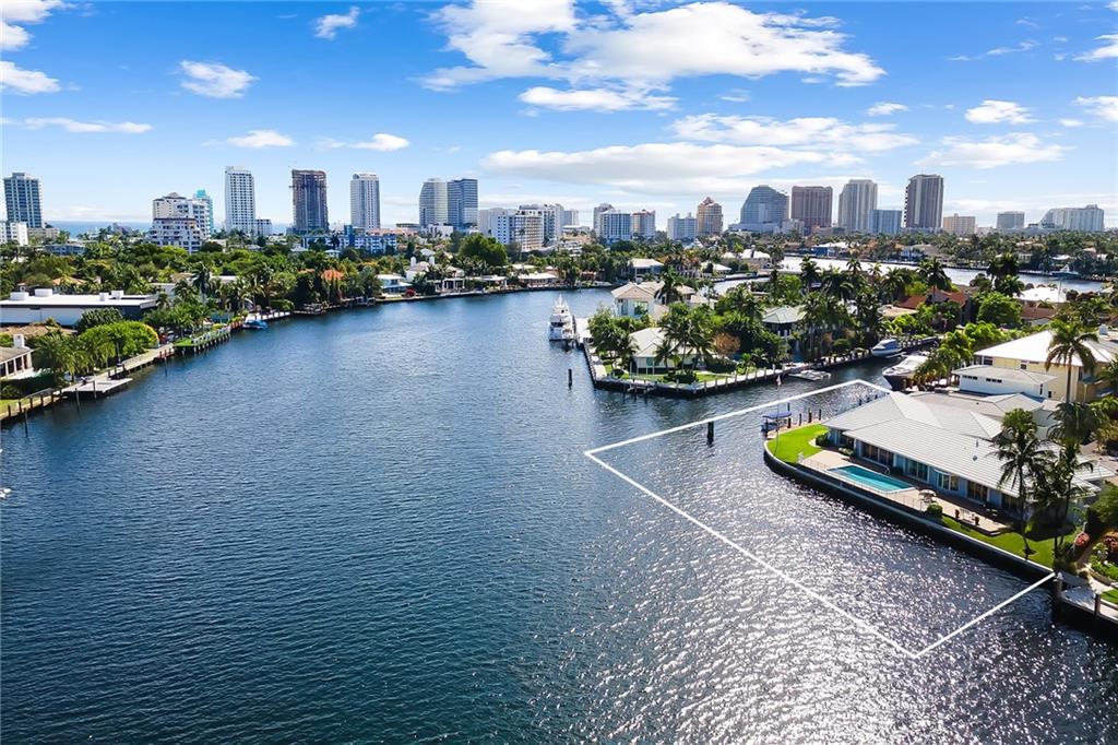 Sunrise Key neighborhood with unmatched dockage options.
