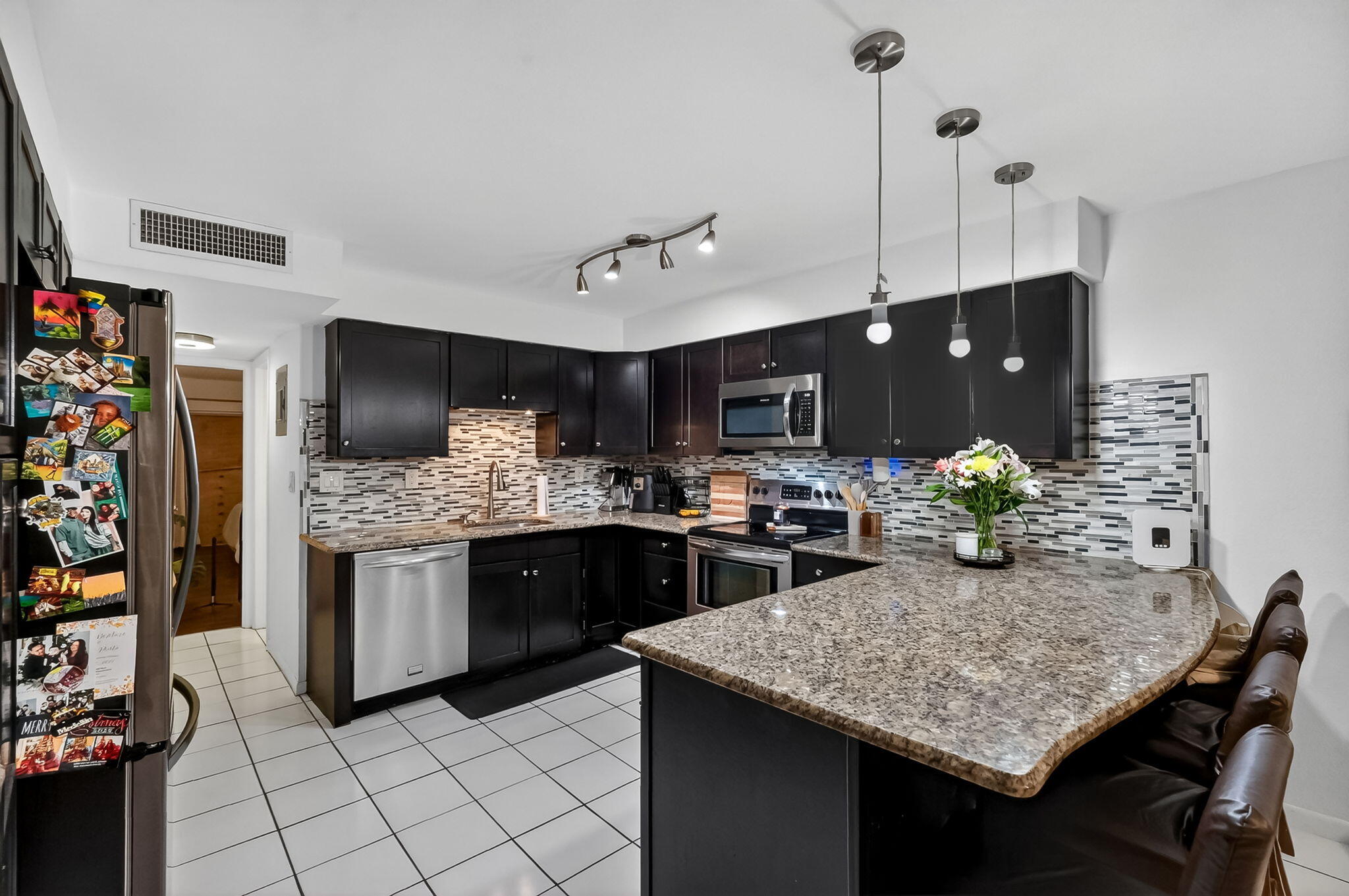 THE CASTILLE CONDO - Residential