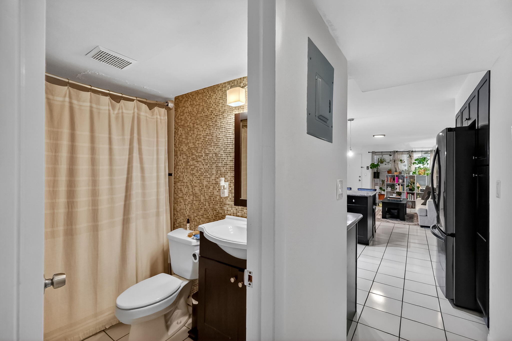 THE CASTILLE CONDO - Residential