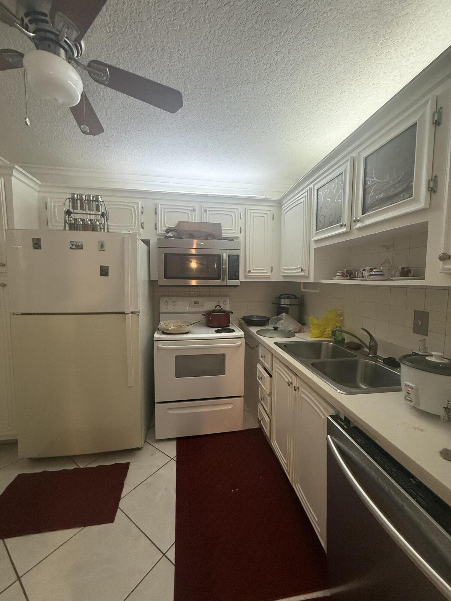 SOMERSET - Residential