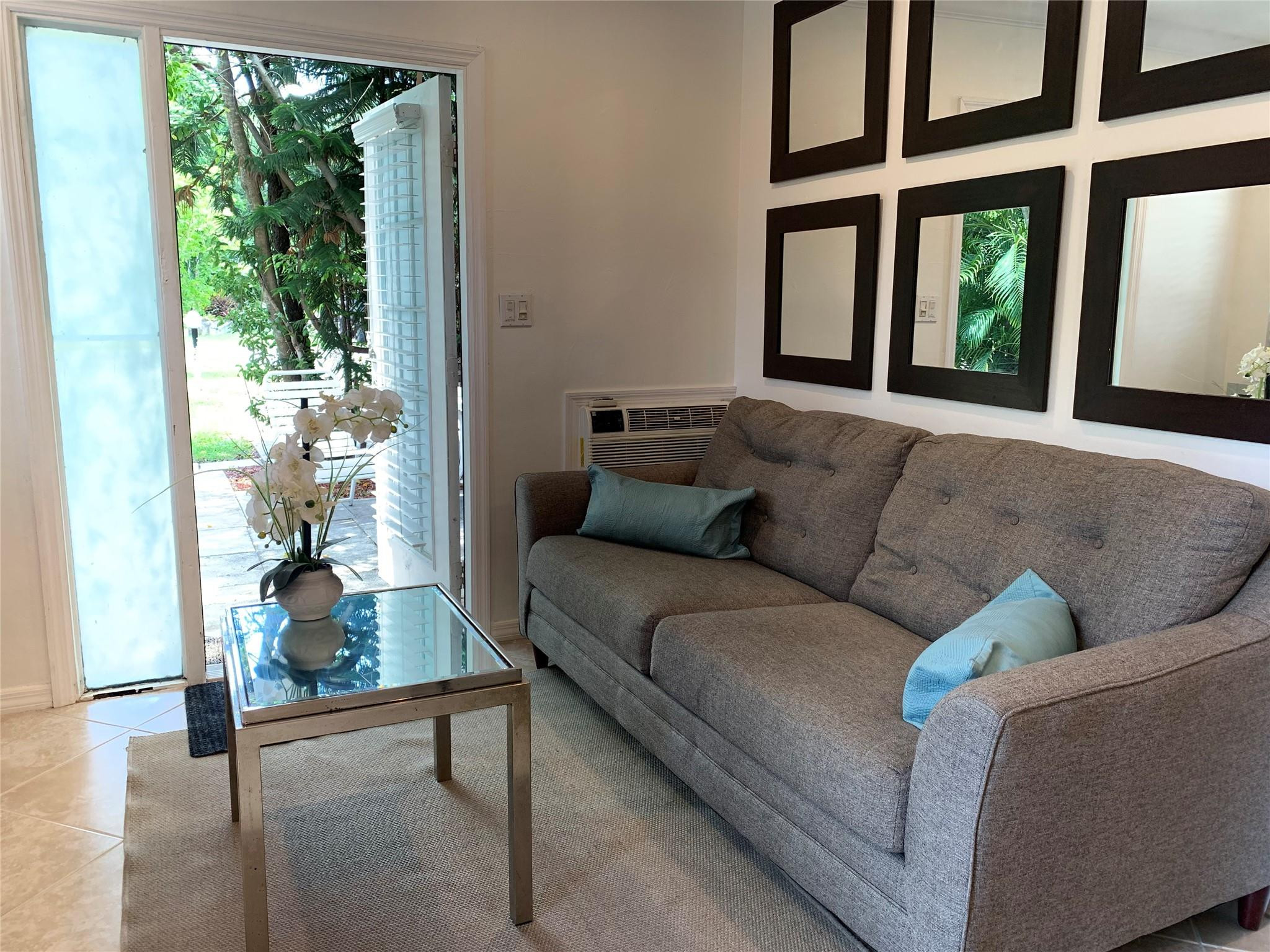 CROISSANT PARK RIVER SEC - Residential Income