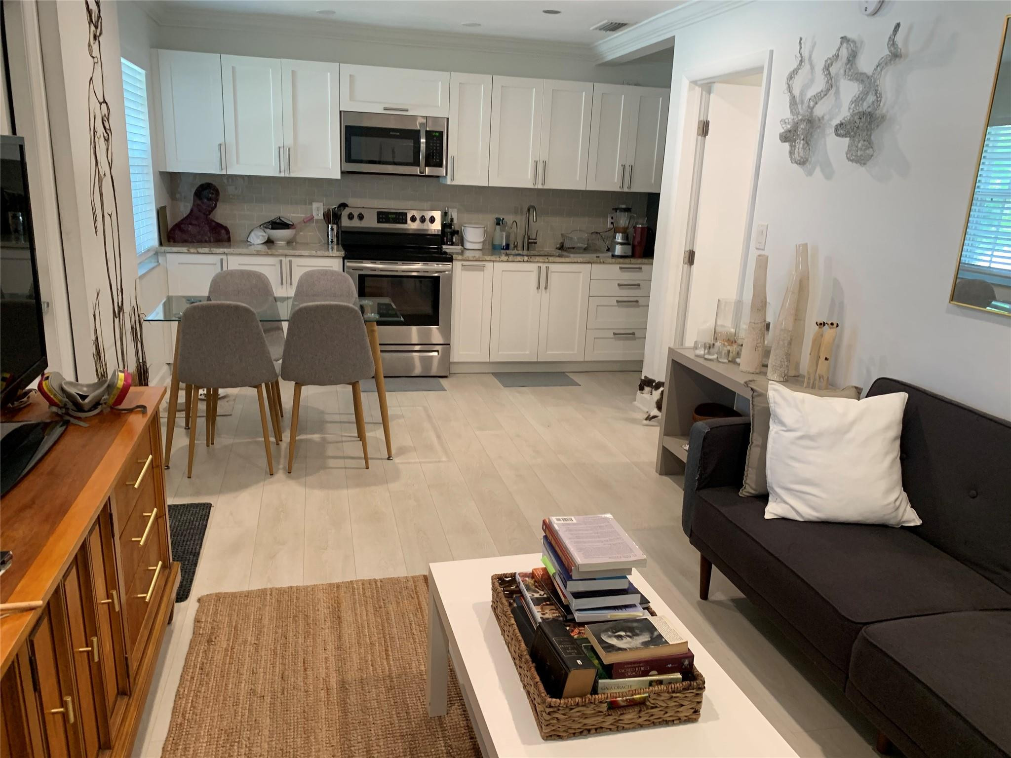 CROISSANT PARK RIVER SEC - Residential Income
