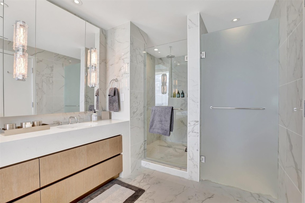 Four Seasons - Residential
