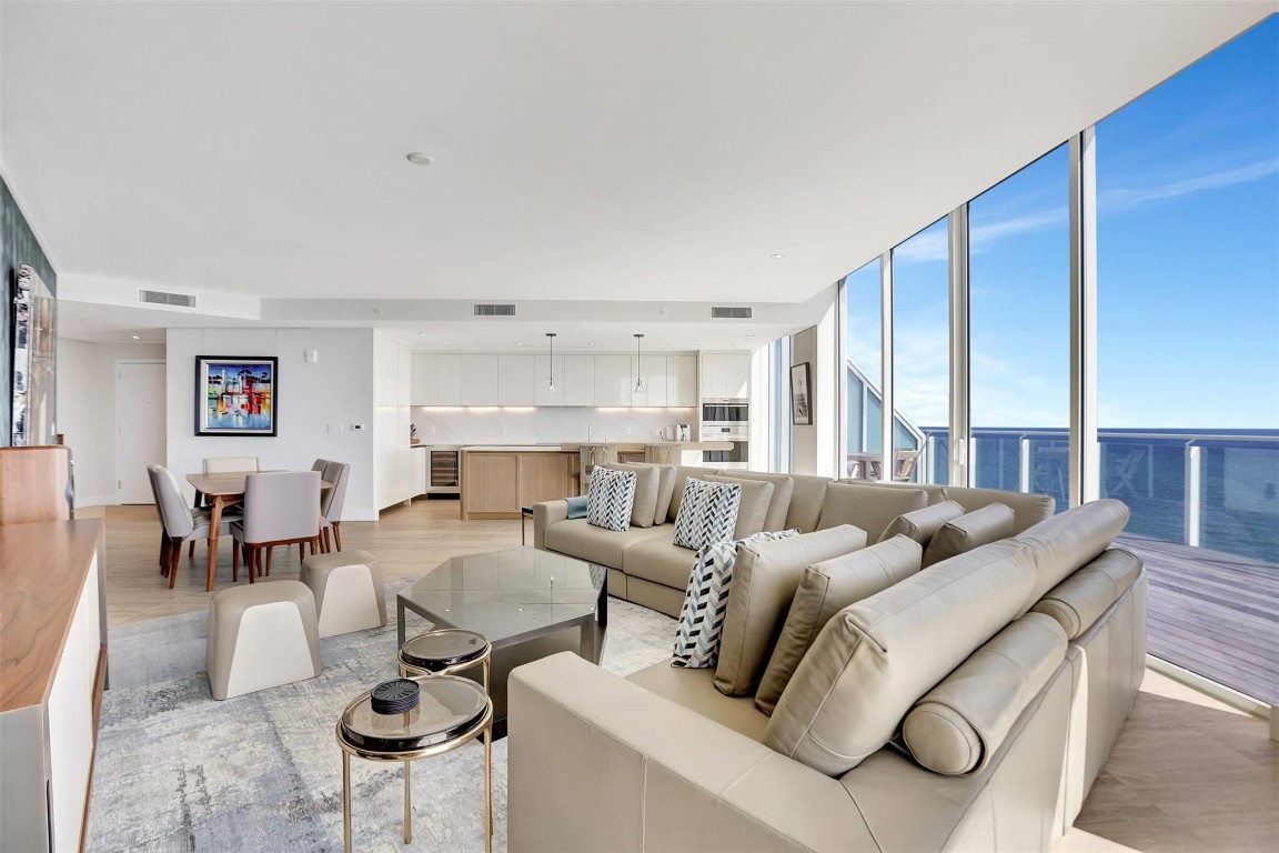 Four Seasons - Residential