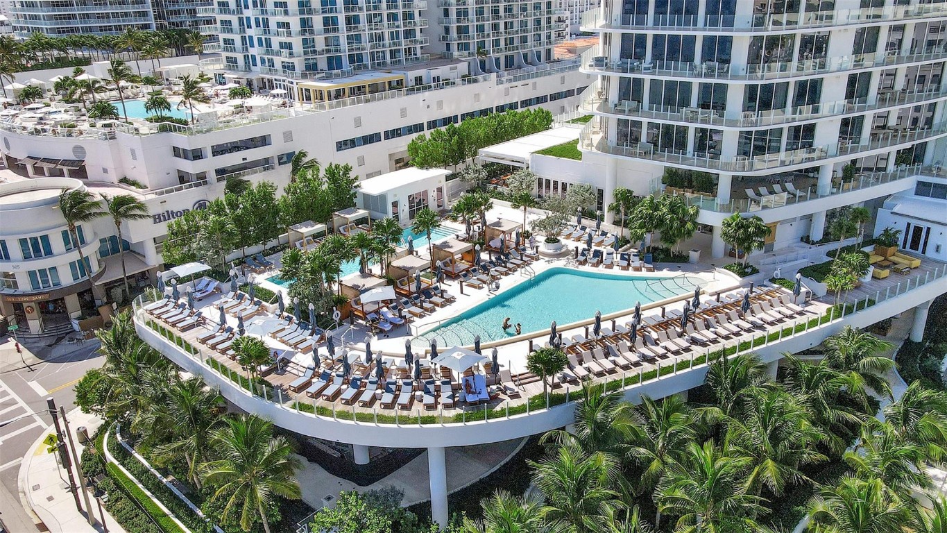 Four Seasons - Residential
