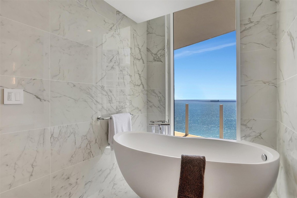 Four Seasons - Residential