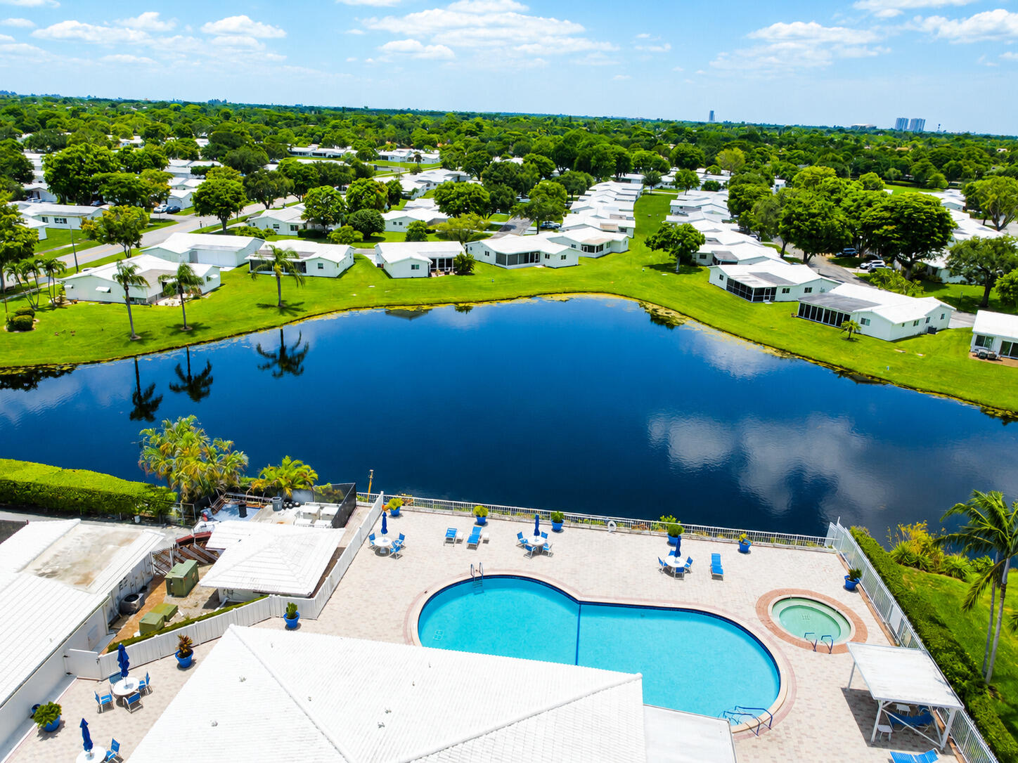 LAUDERDALE WEST 2 SEC - Residential