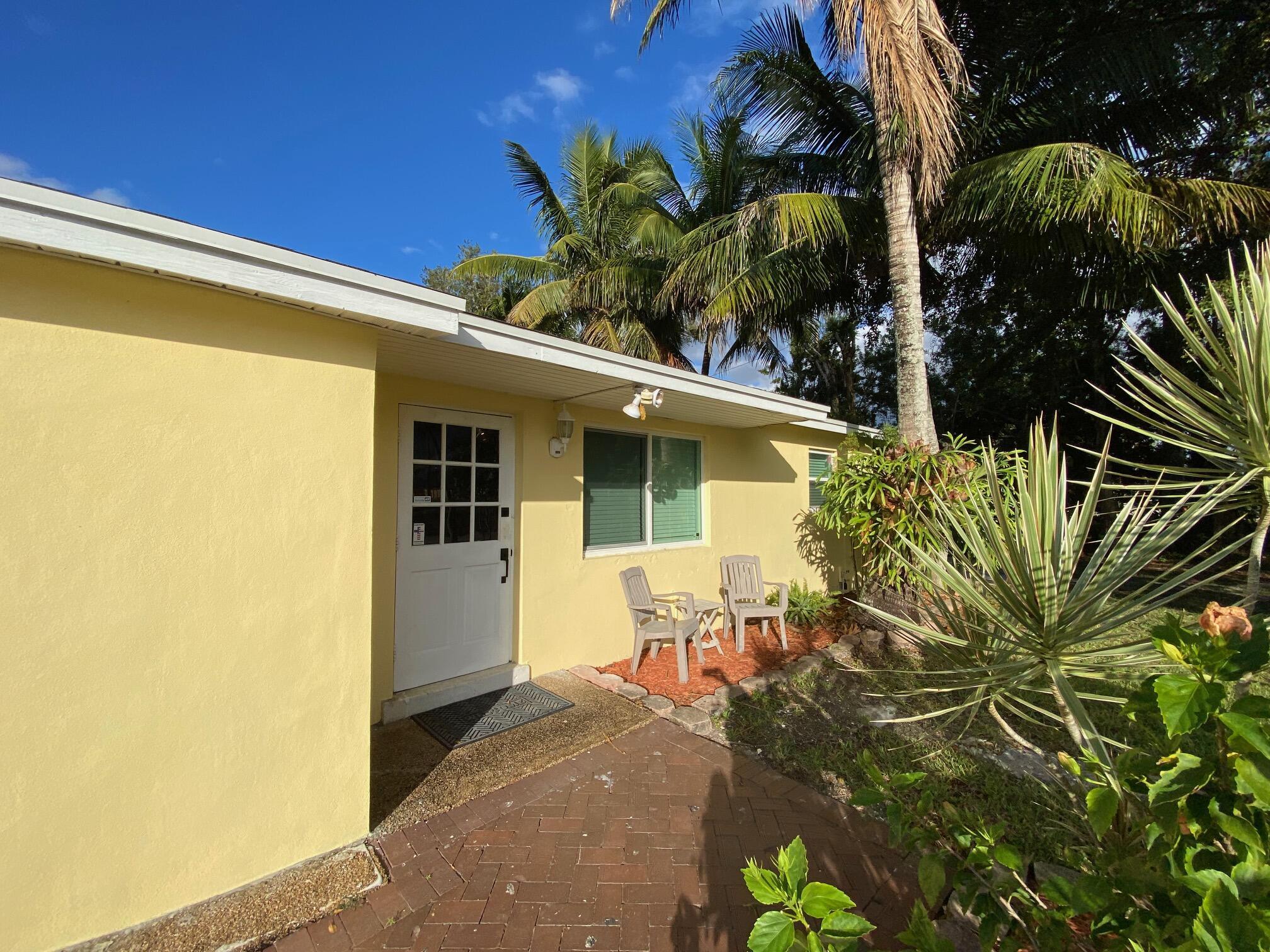 TROPICAL COUNTRY ESTATES - Residential Lease