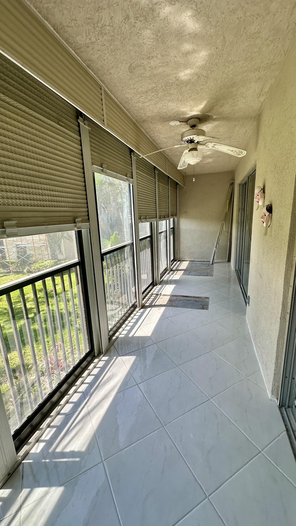 HUNTINGTON LAKES SEC ONE CONDOS - Residential