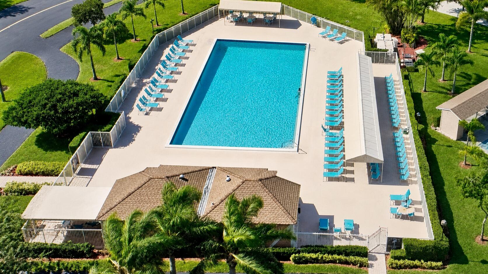 HUNTINGTON LAKES SEC ONE CONDOS - Residential
