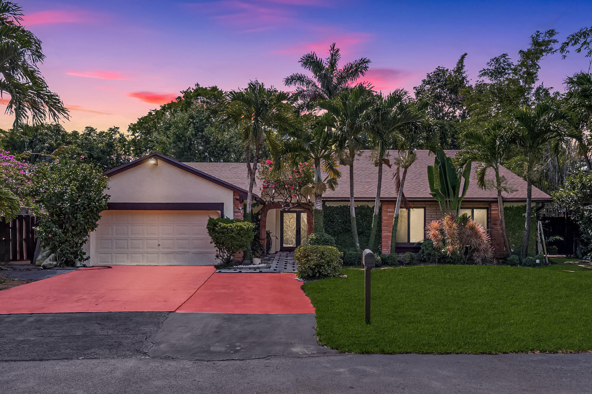 LAKES OF THE MEADOW SEC 4 - Residential