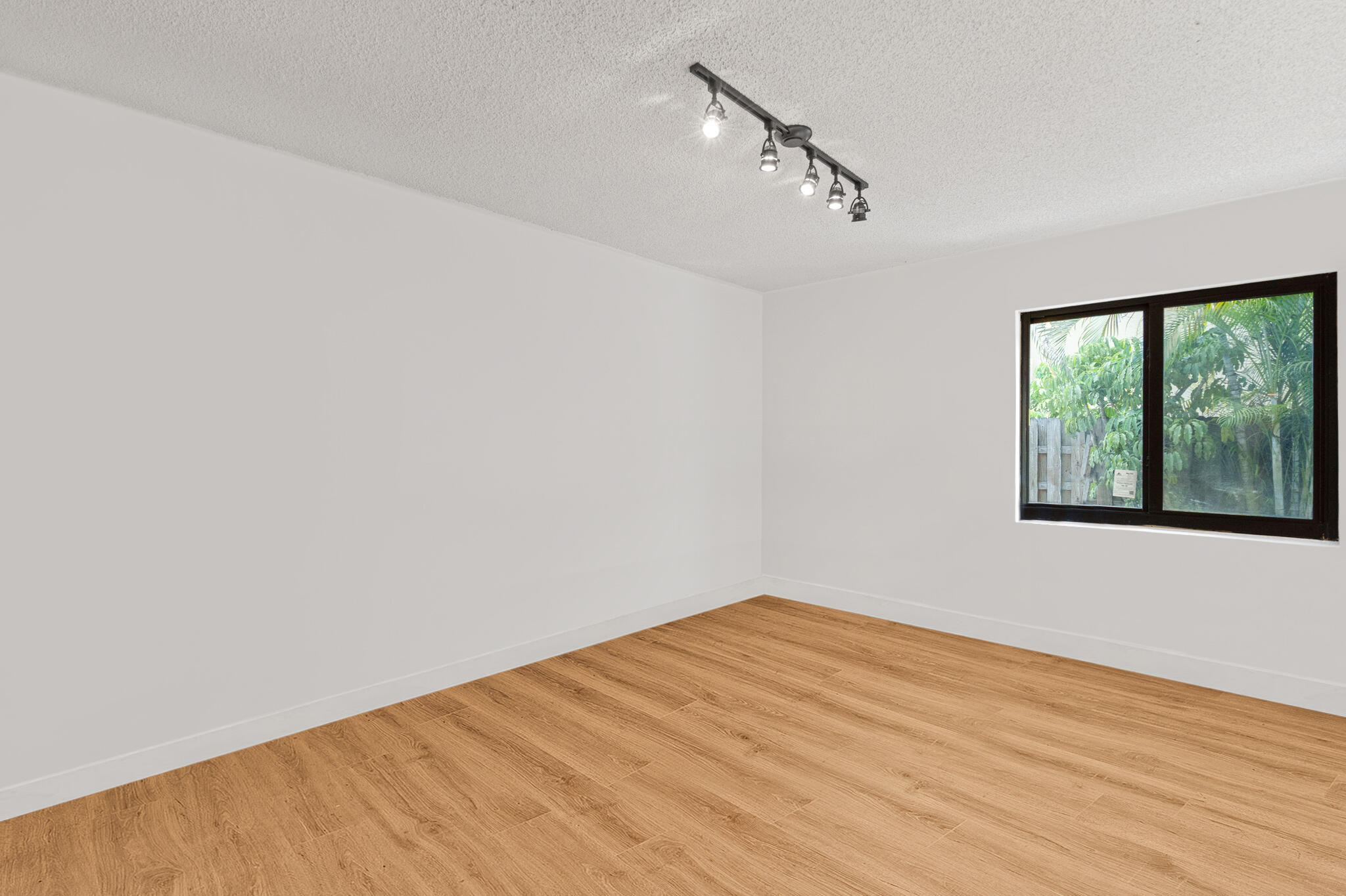 LAKES OF THE MEADOW SEC 4 - Residential
