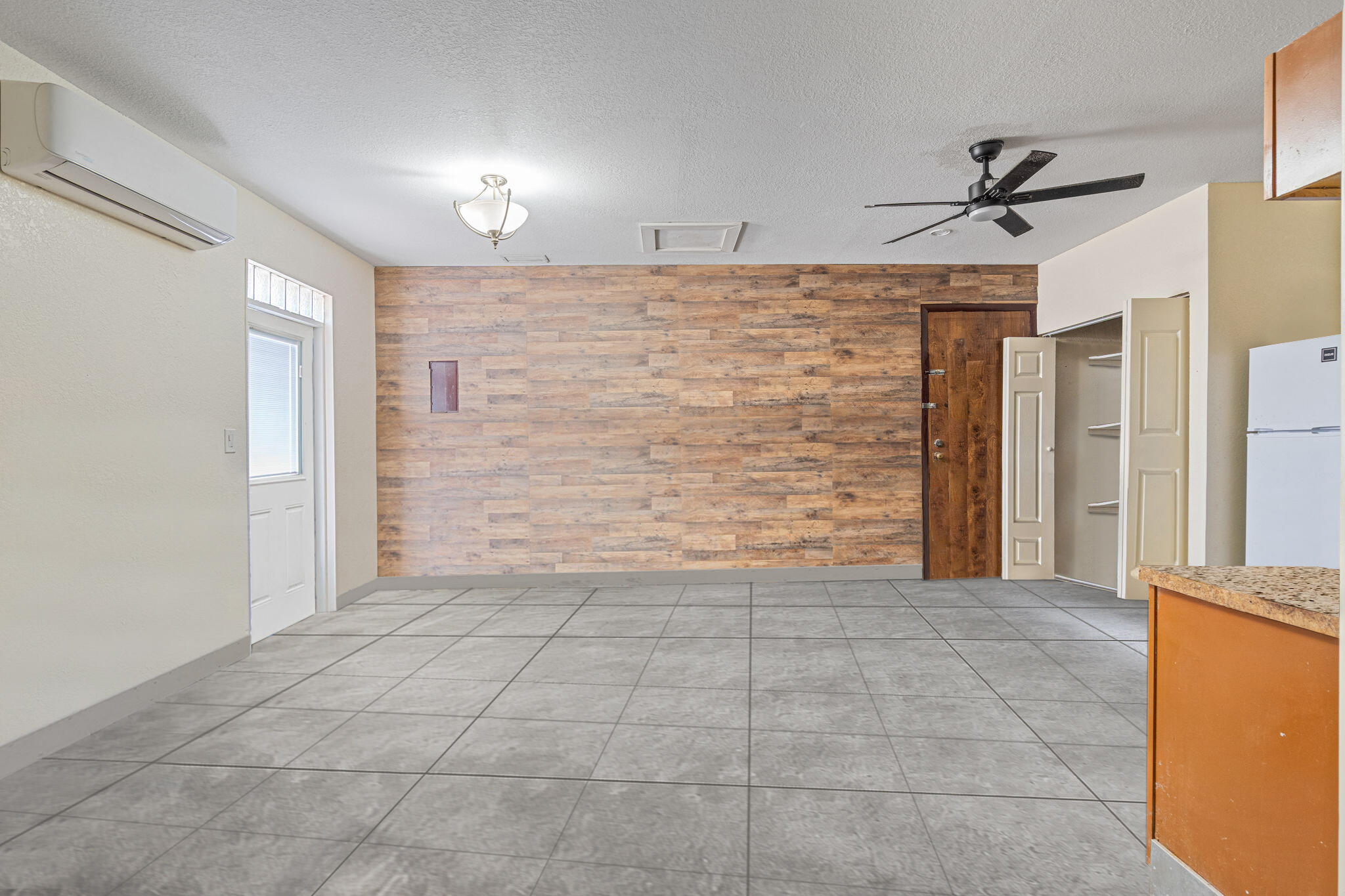 LAKES OF THE MEADOW SEC 4 - Residential