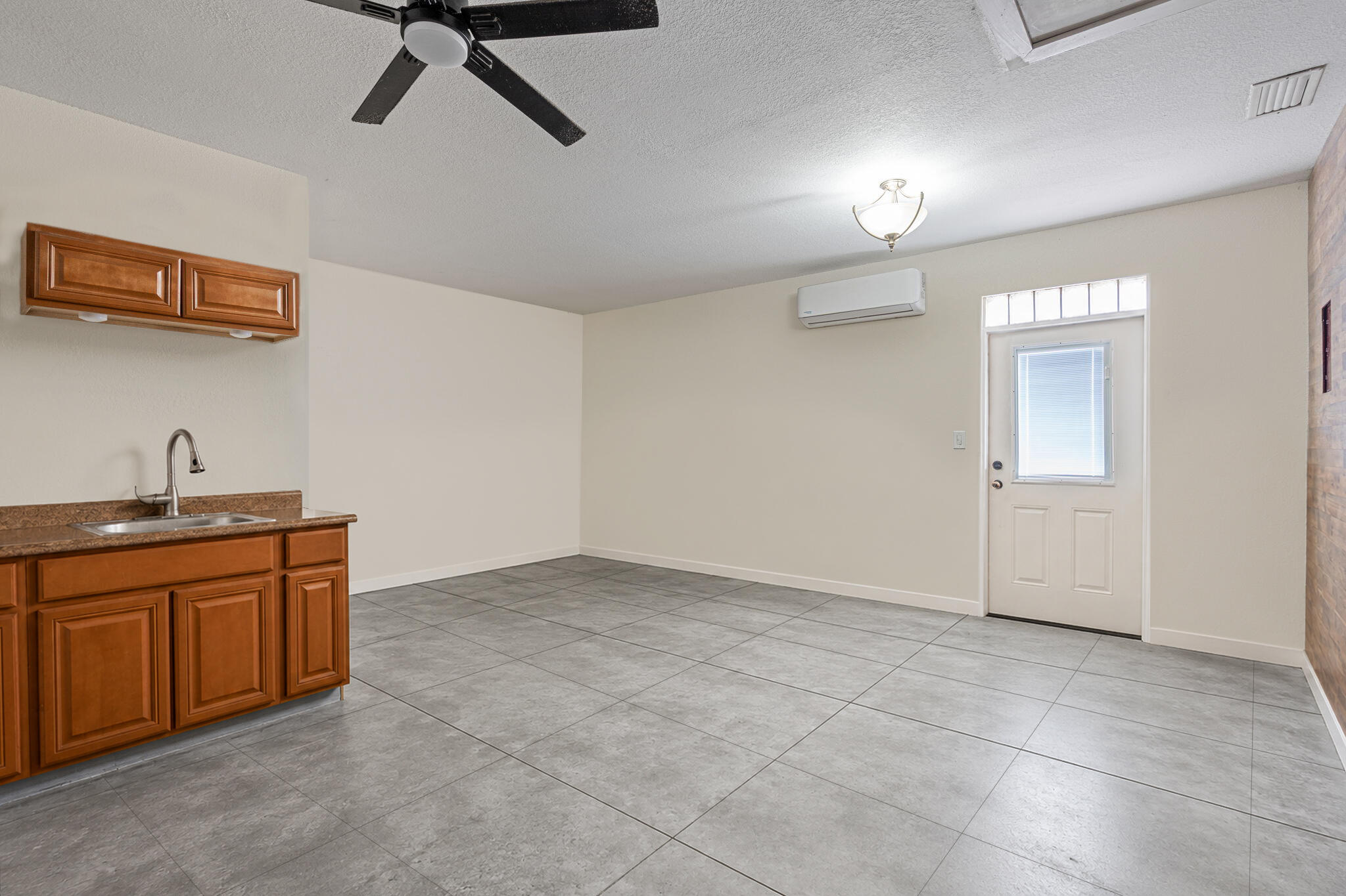 LAKES OF THE MEADOW SEC 4 - Residential