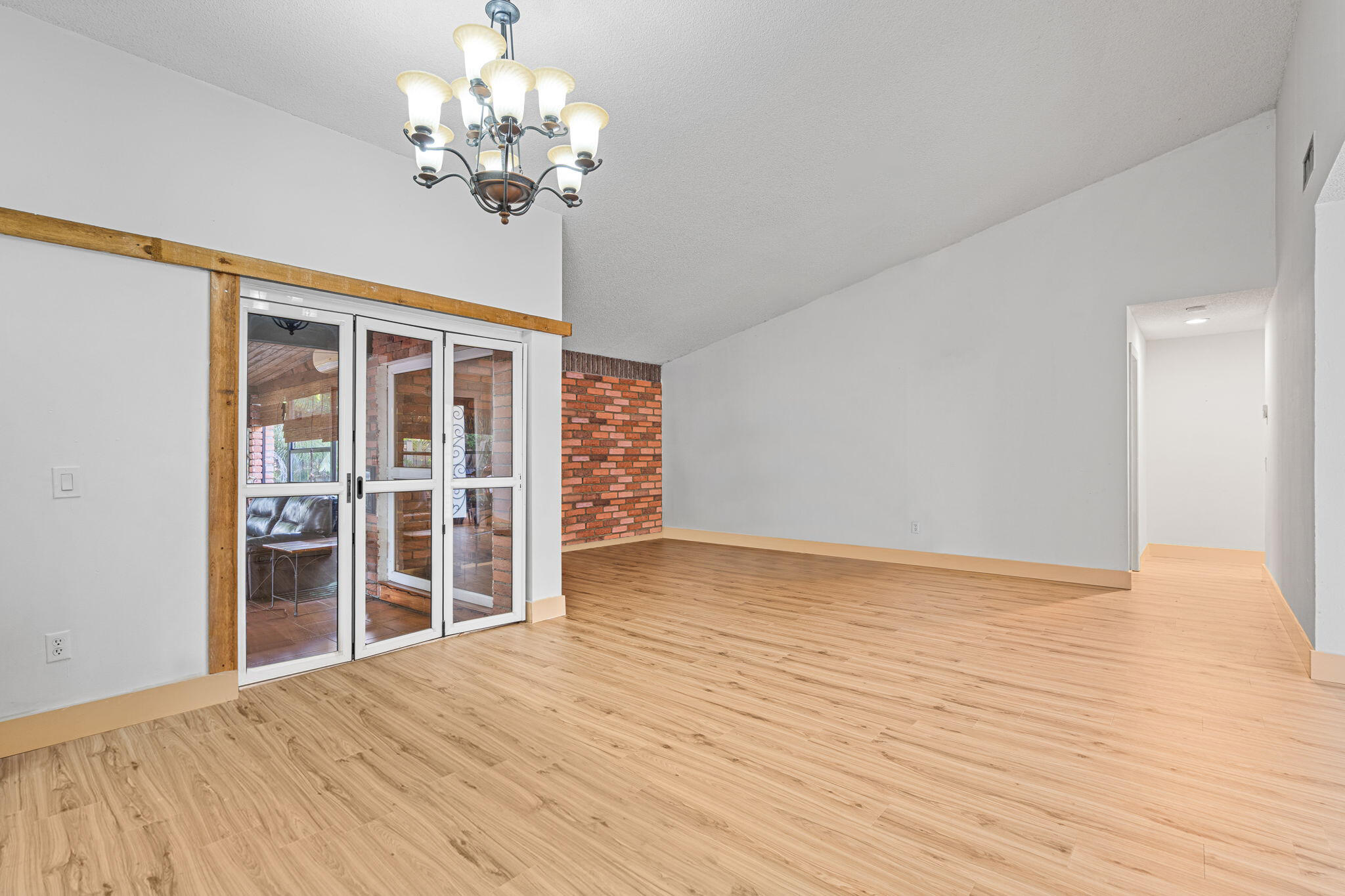 LAKES OF THE MEADOW SEC 4 - Residential