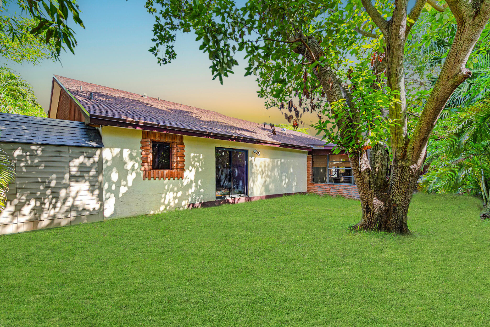 LAKES OF THE MEADOW SEC 4 - Residential