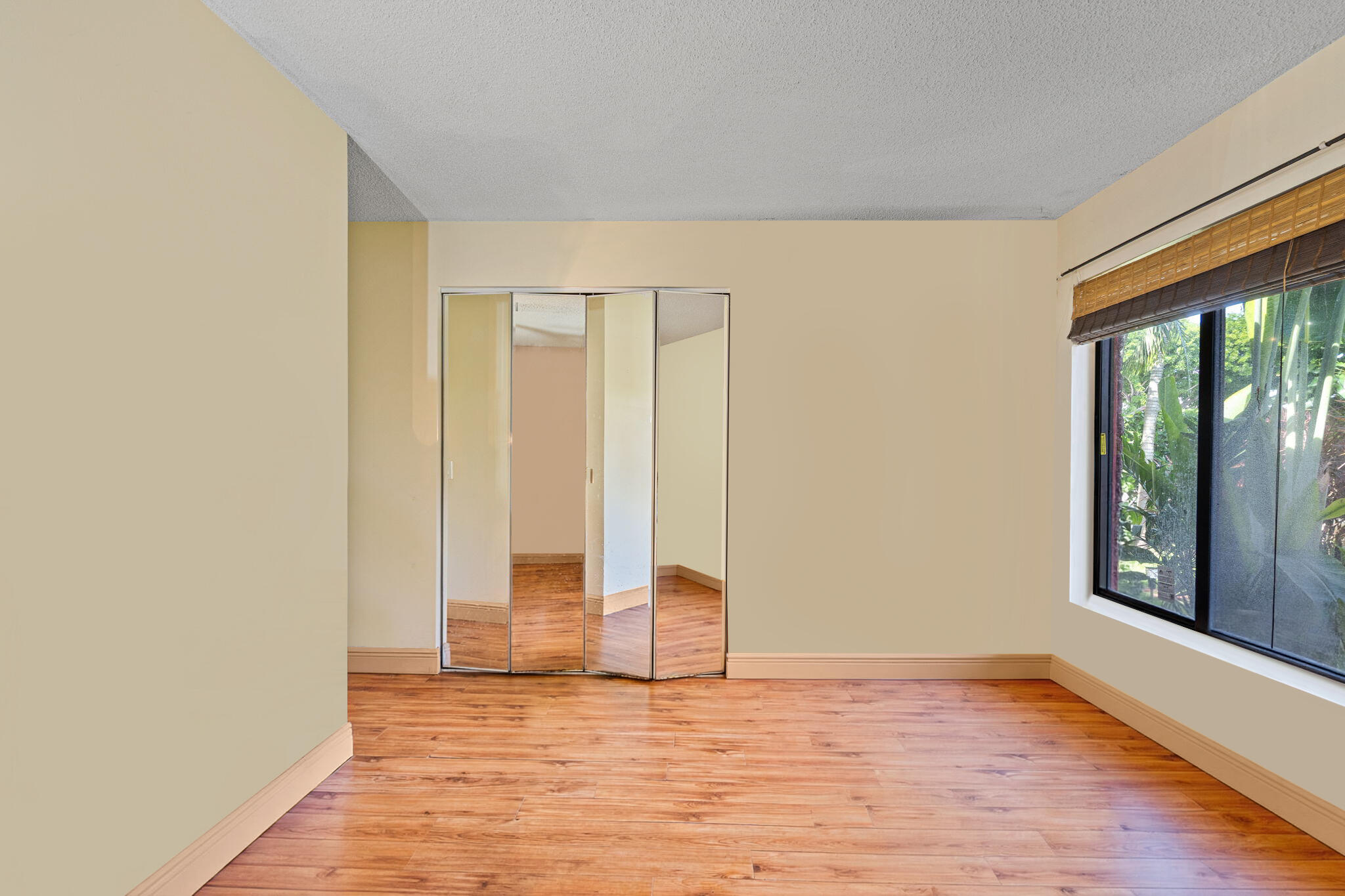 LAKES OF THE MEADOW SEC 4 - Residential