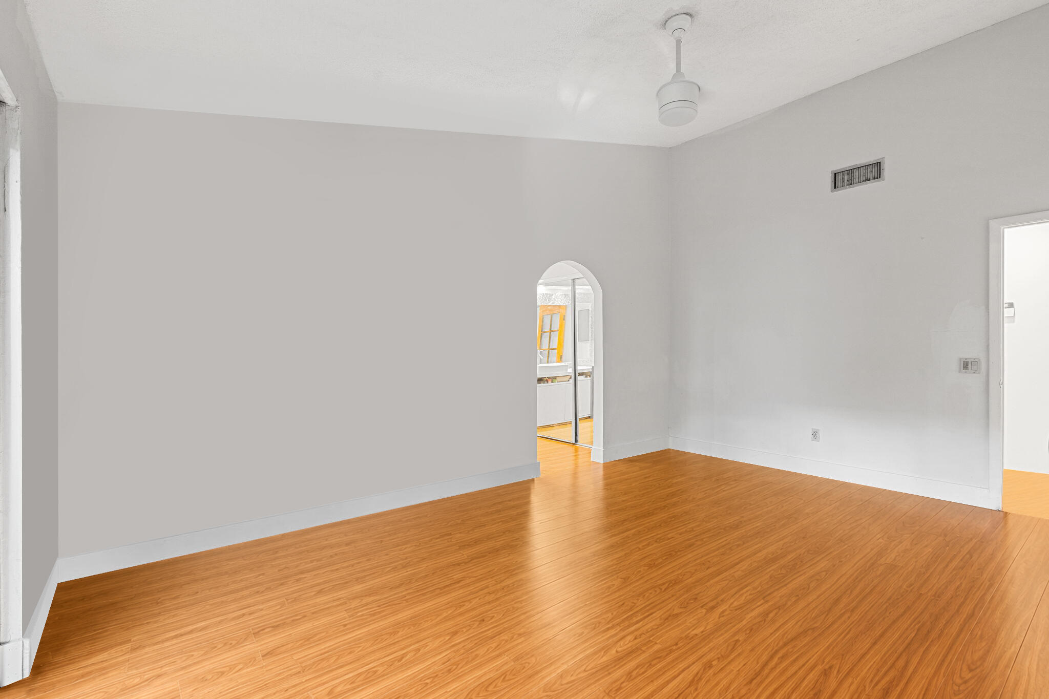 LAKES OF THE MEADOW SEC 4 - Residential