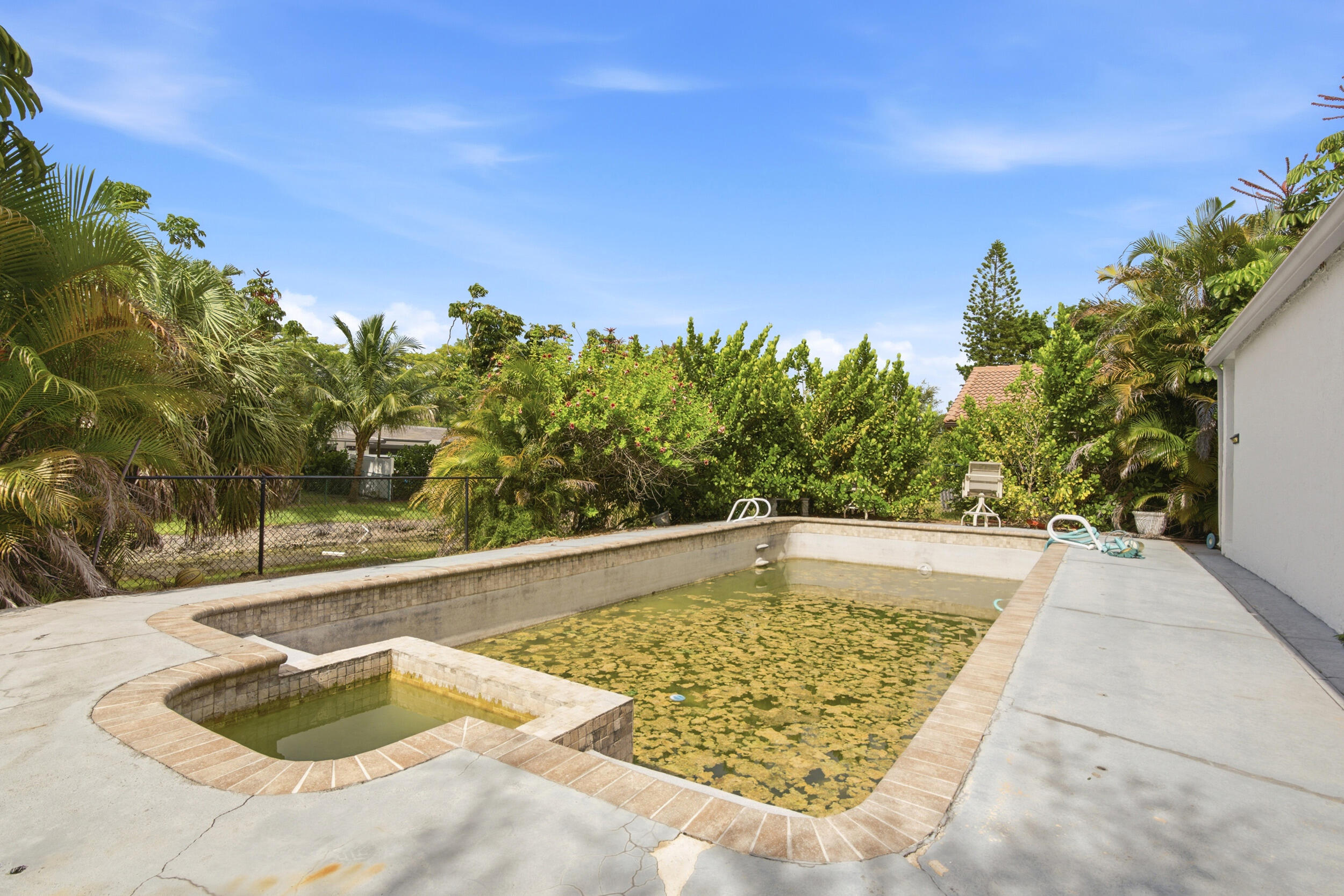 COUNTRYWOOD ESTATES - Residential