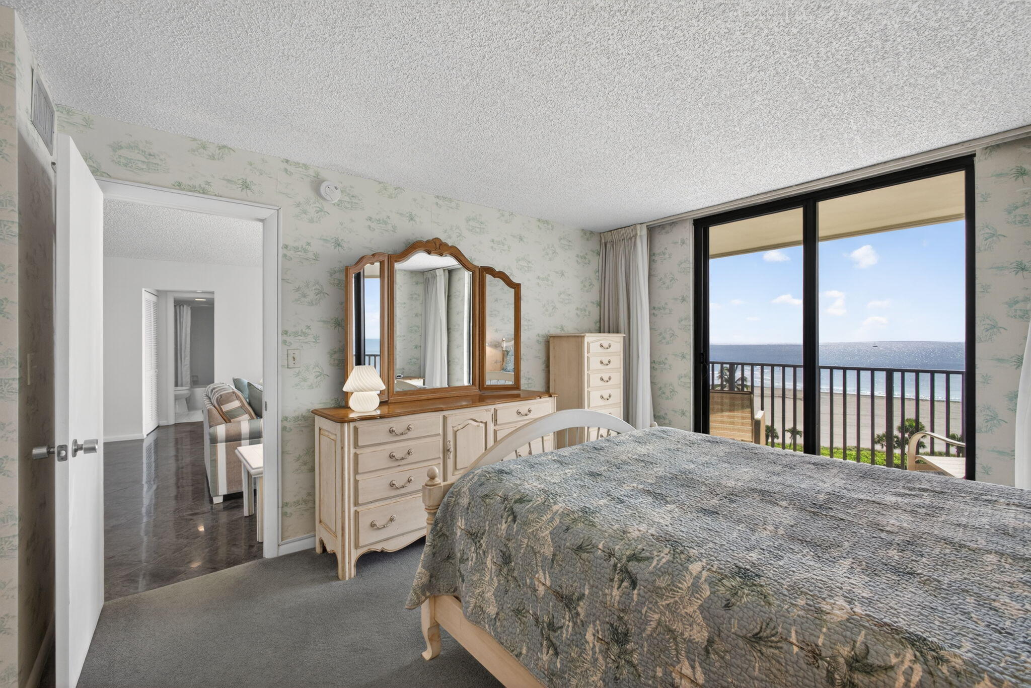 OCEAN TRAIL CONDO IV - Residential