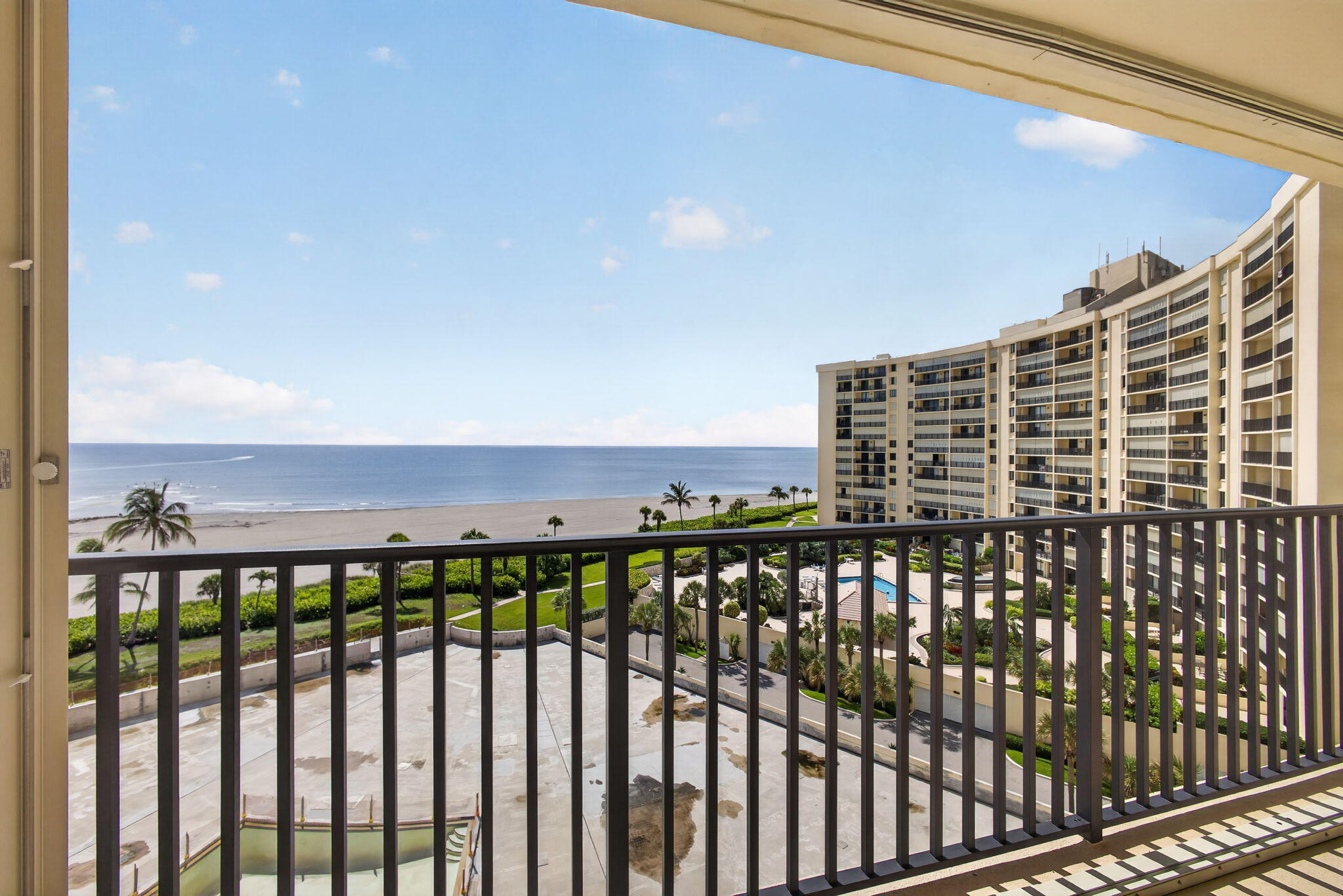 OCEAN TRAIL CONDO IV - Residential