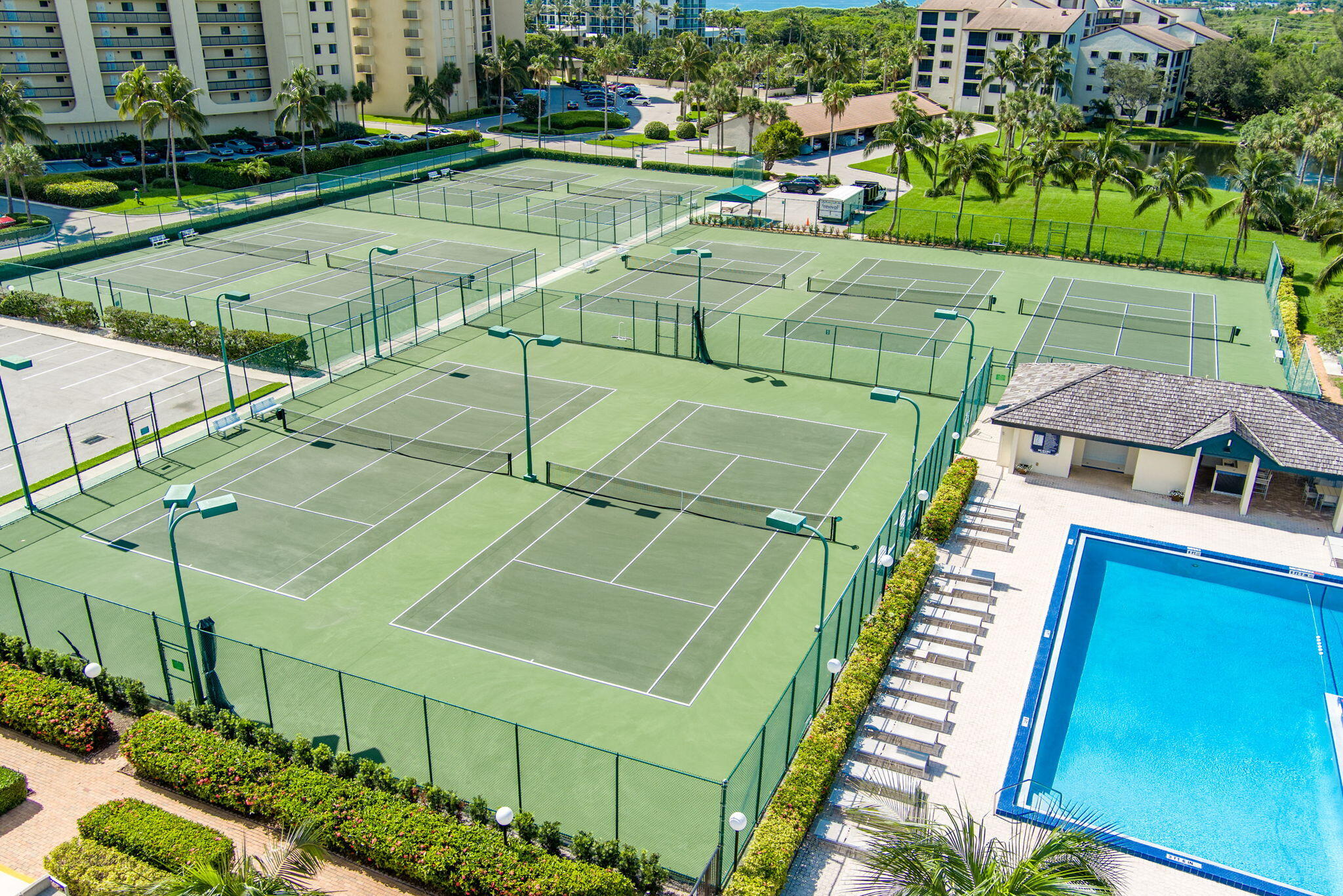 OCEAN TRAIL CONDO IV - Residential