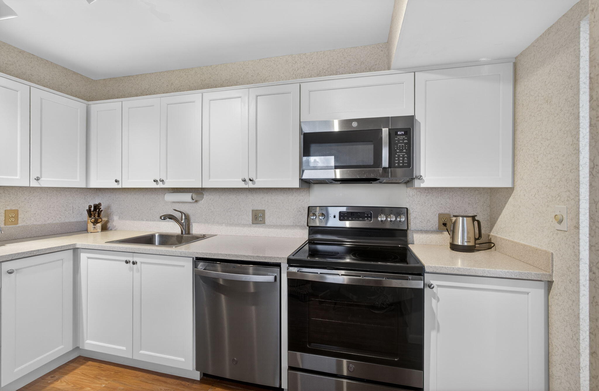 OCEAN TRAIL CONDO IV - Residential