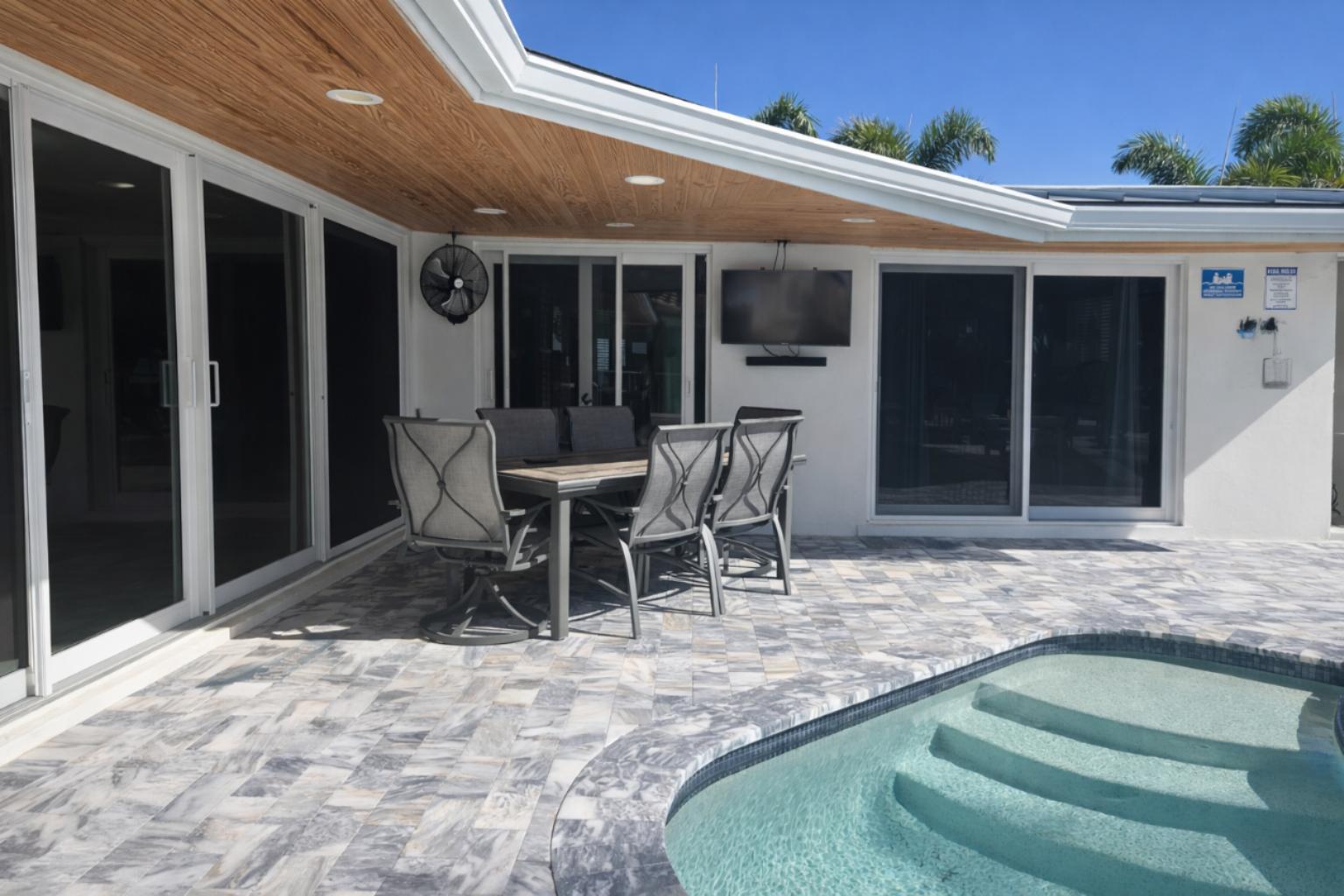 VENETIAN ISLES 2ND SEC - Residential