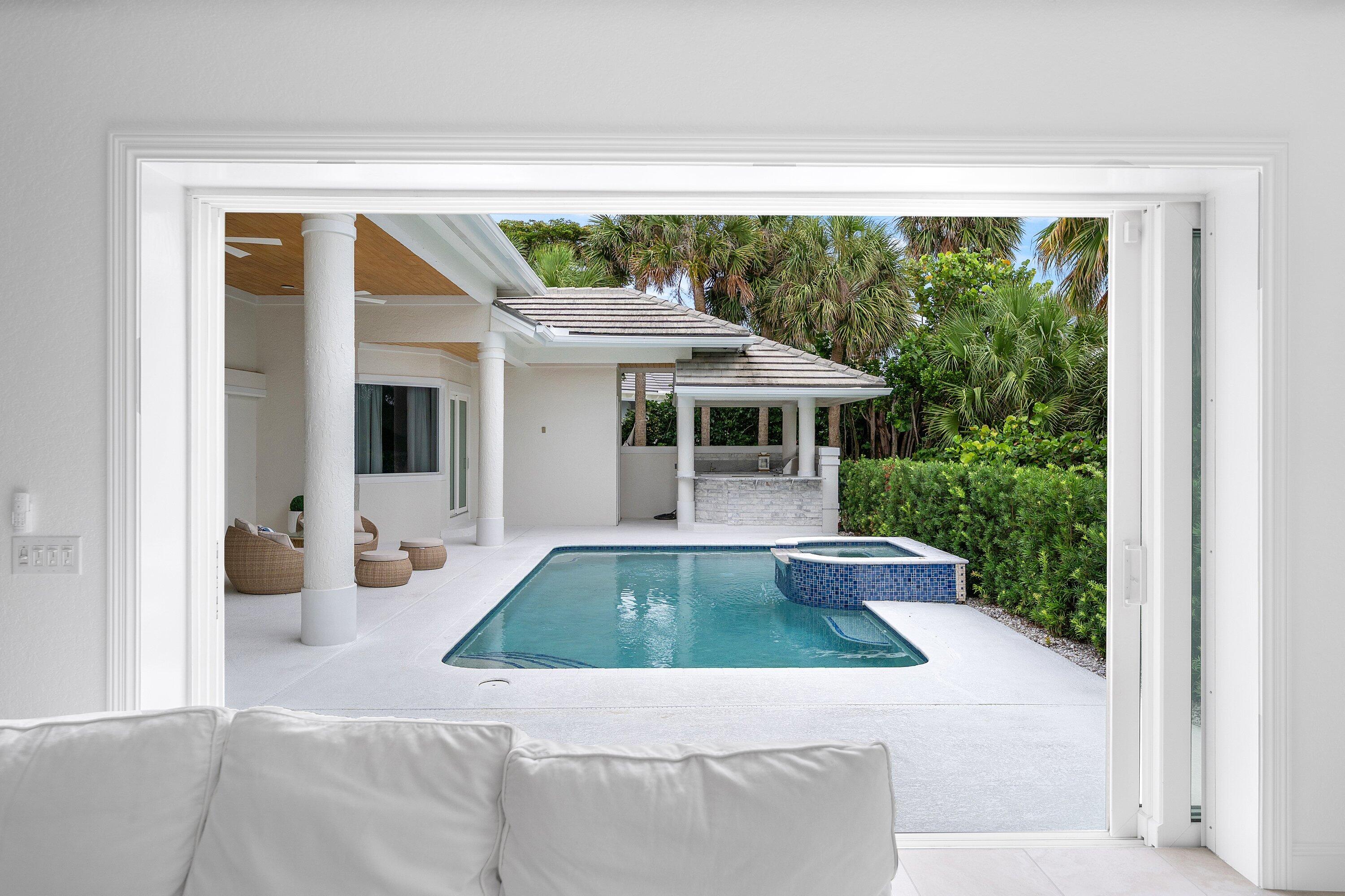 SAILFISH POINT - Residential