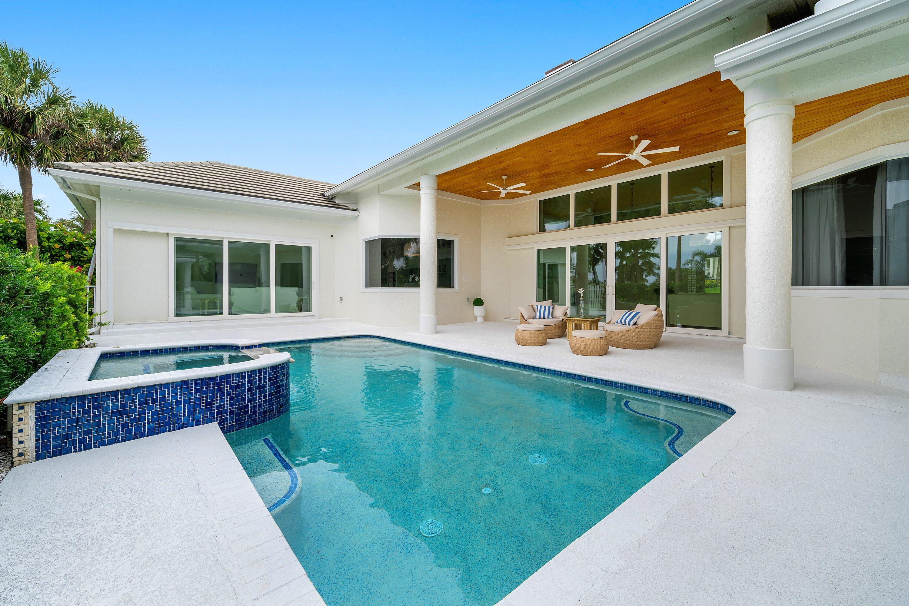 SAILFISH POINT - Residential