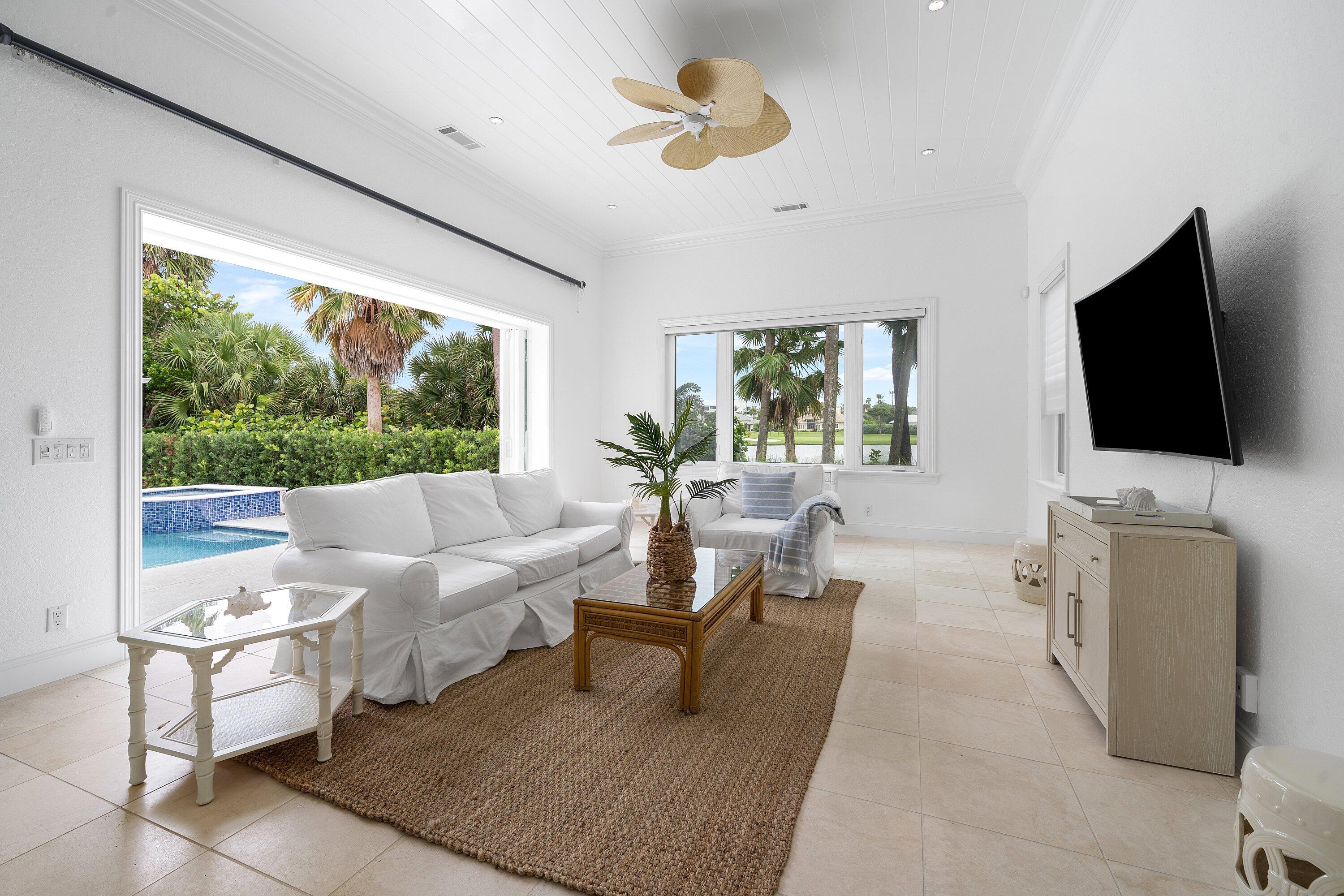 SAILFISH POINT - Residential