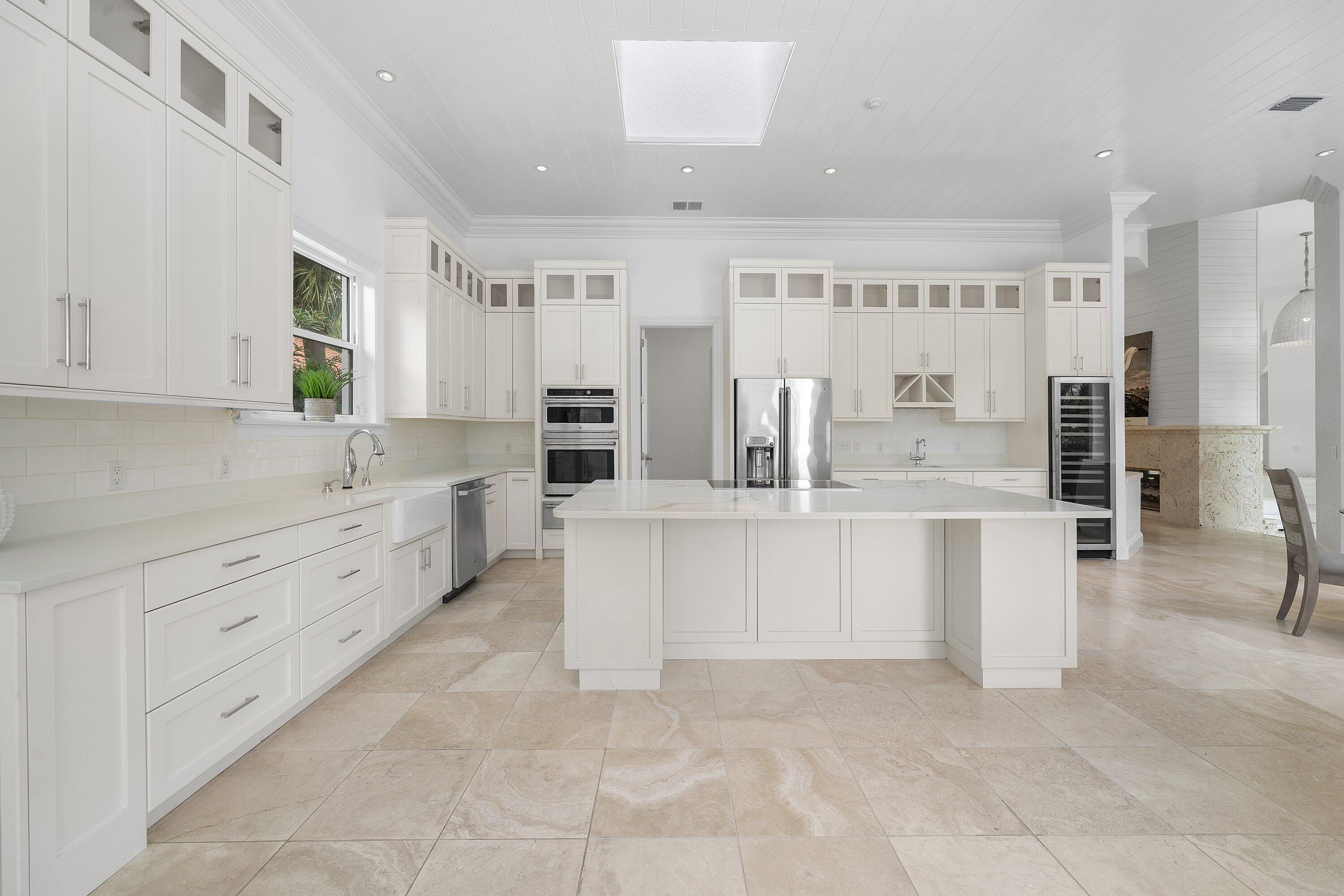 SAILFISH POINT - Residential