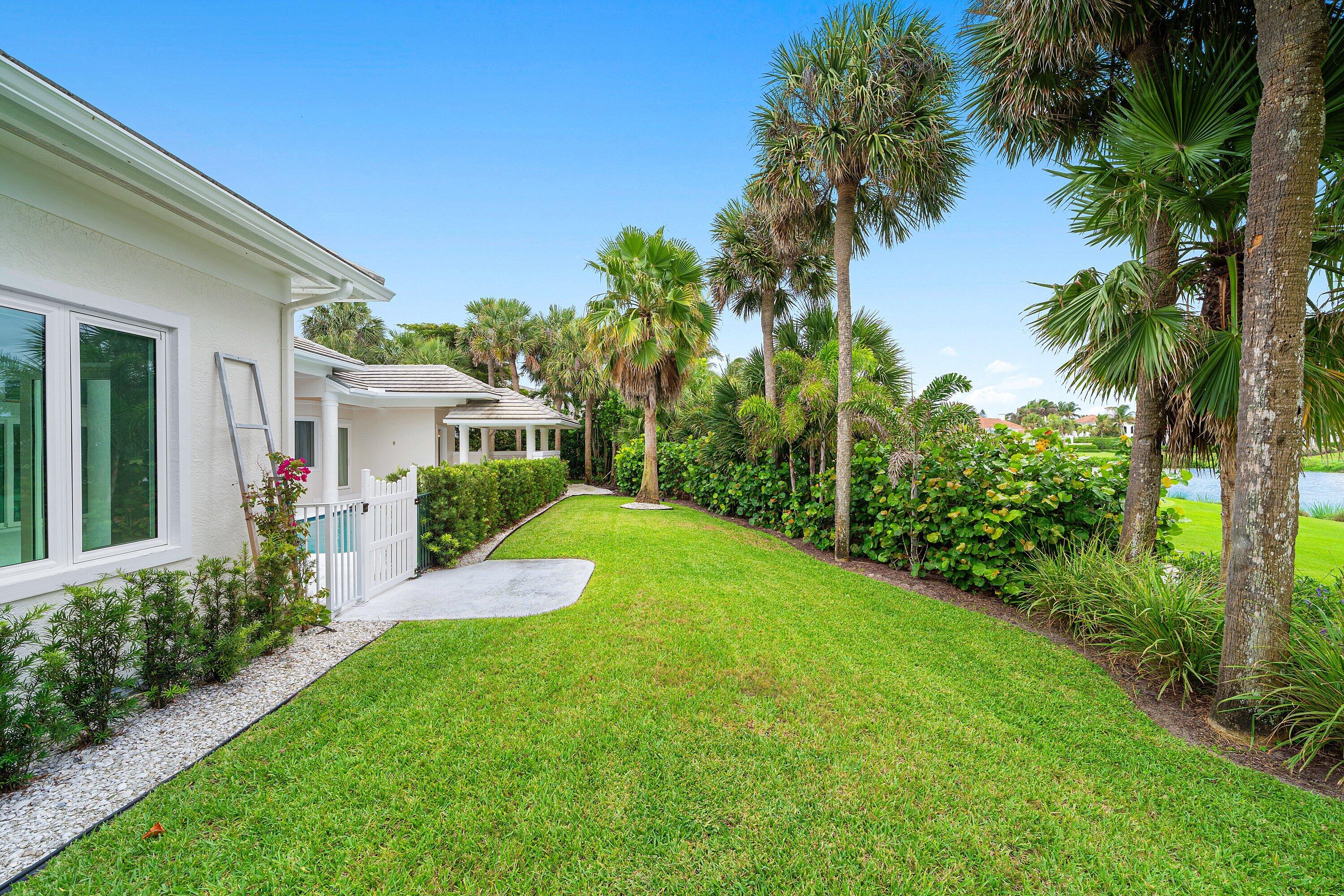 SAILFISH POINT - Residential