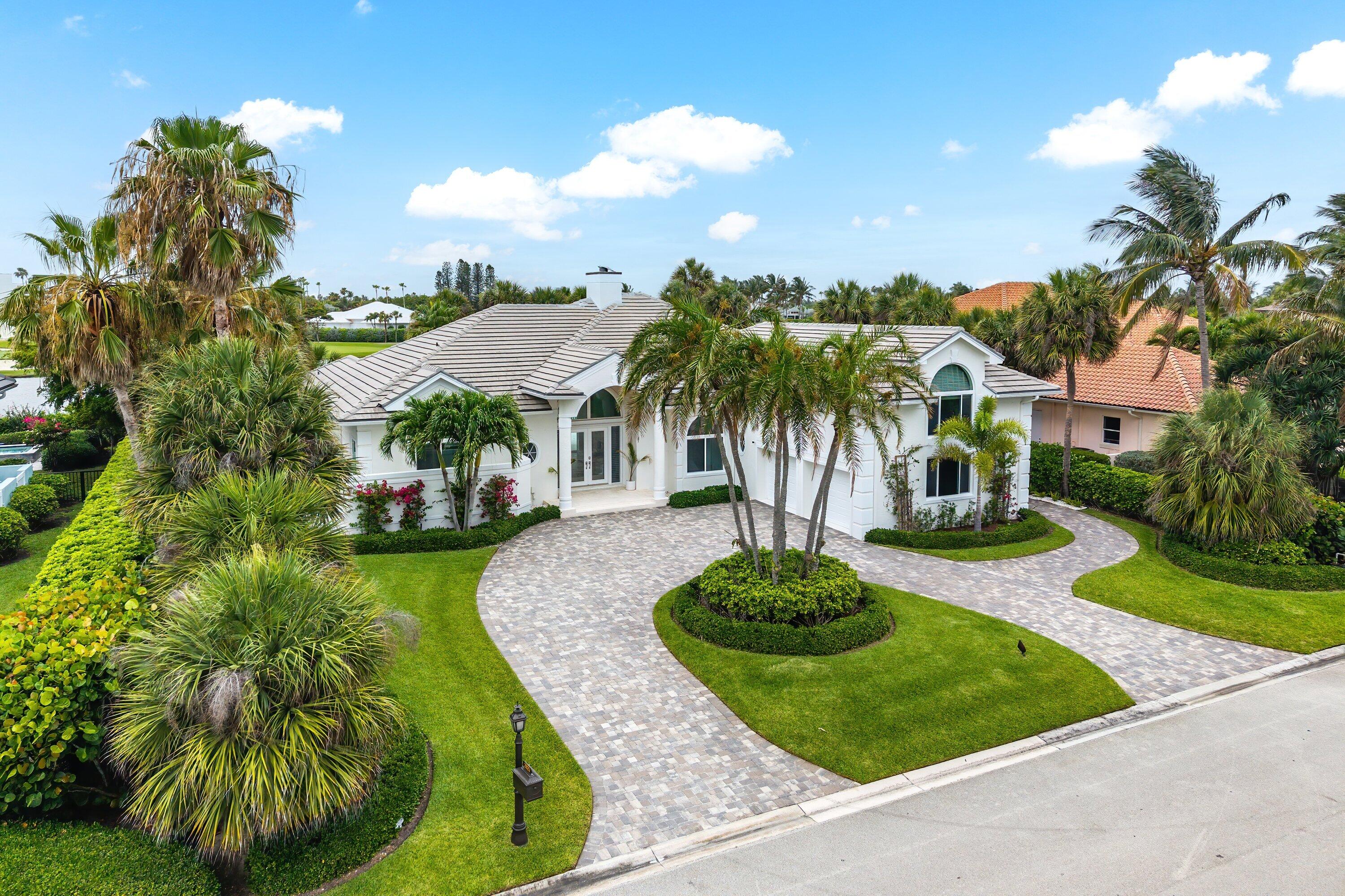 SAILFISH POINT - Residential